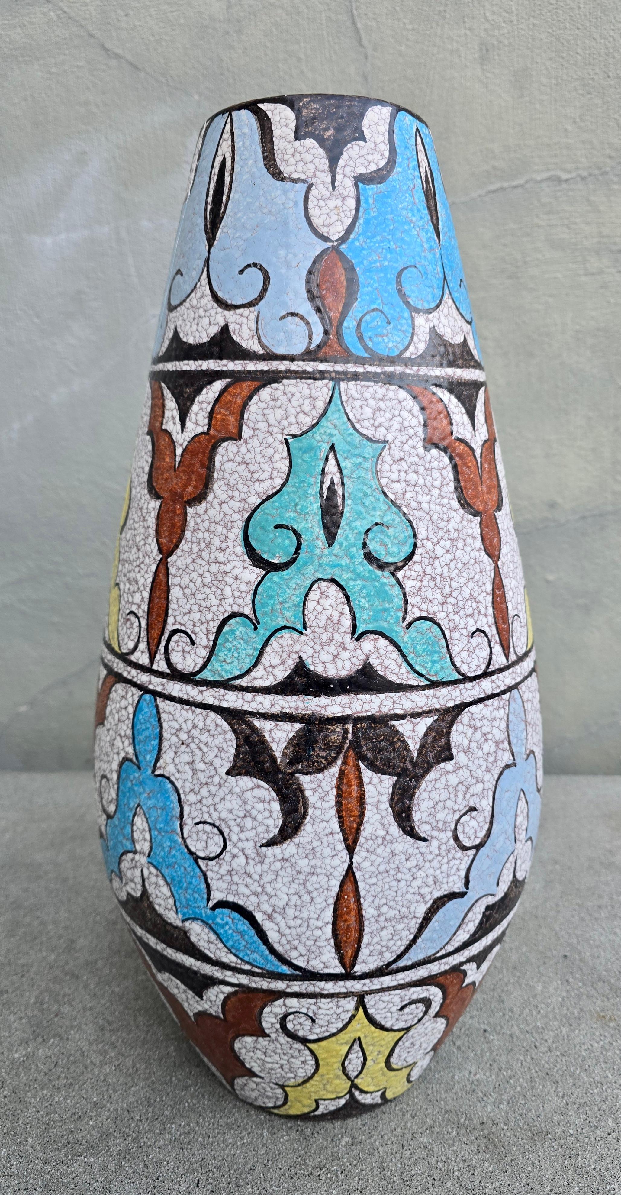 Grand vase en Studio Pottery allemand peint à la main par A. Becker pour Steuler, années 1950 en vente 1