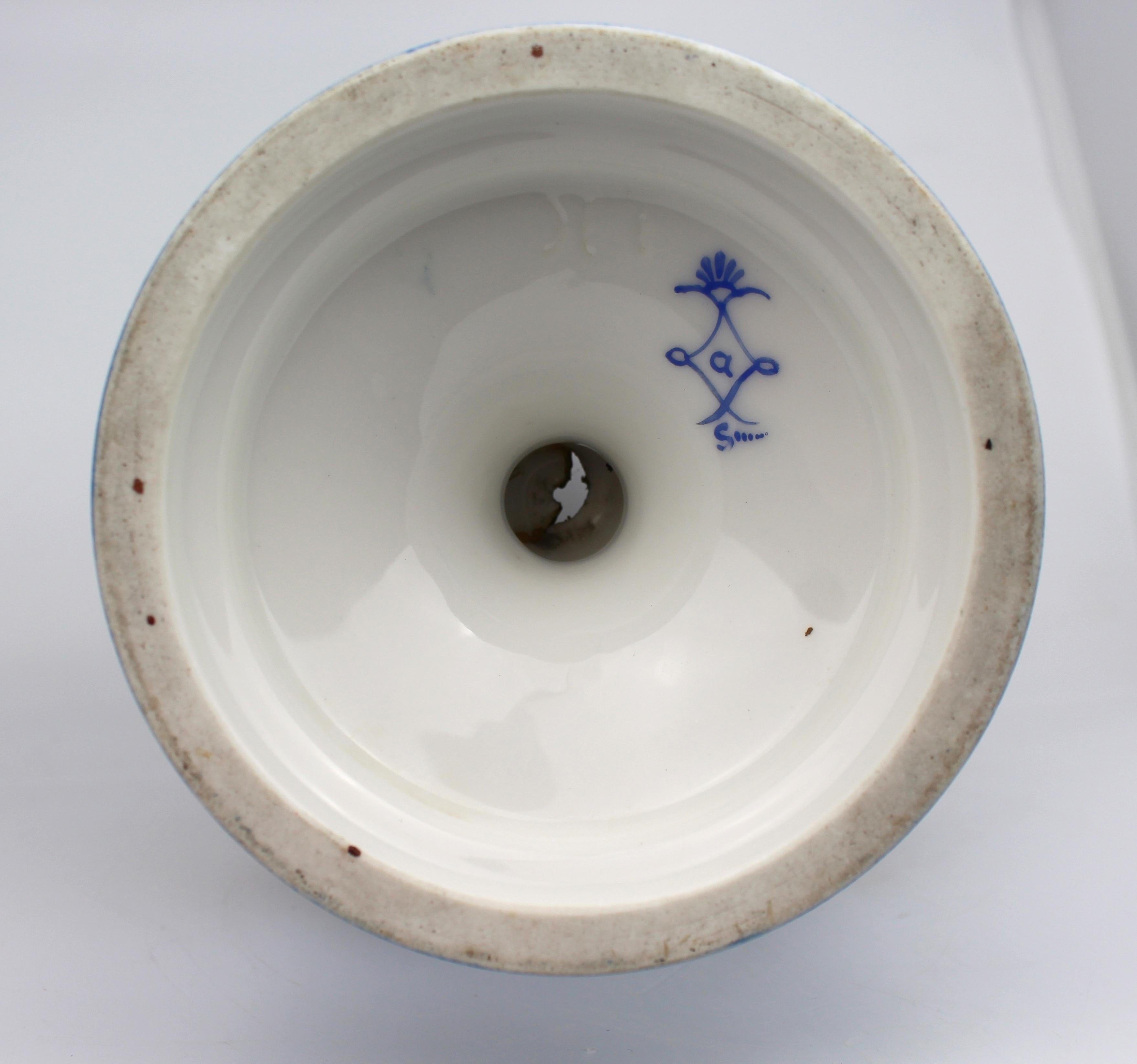Gran jarrón de porcelana Bleu Céleste pintado a mano al estilo de Sèvres, Francia, hacia 1880 en venta 5