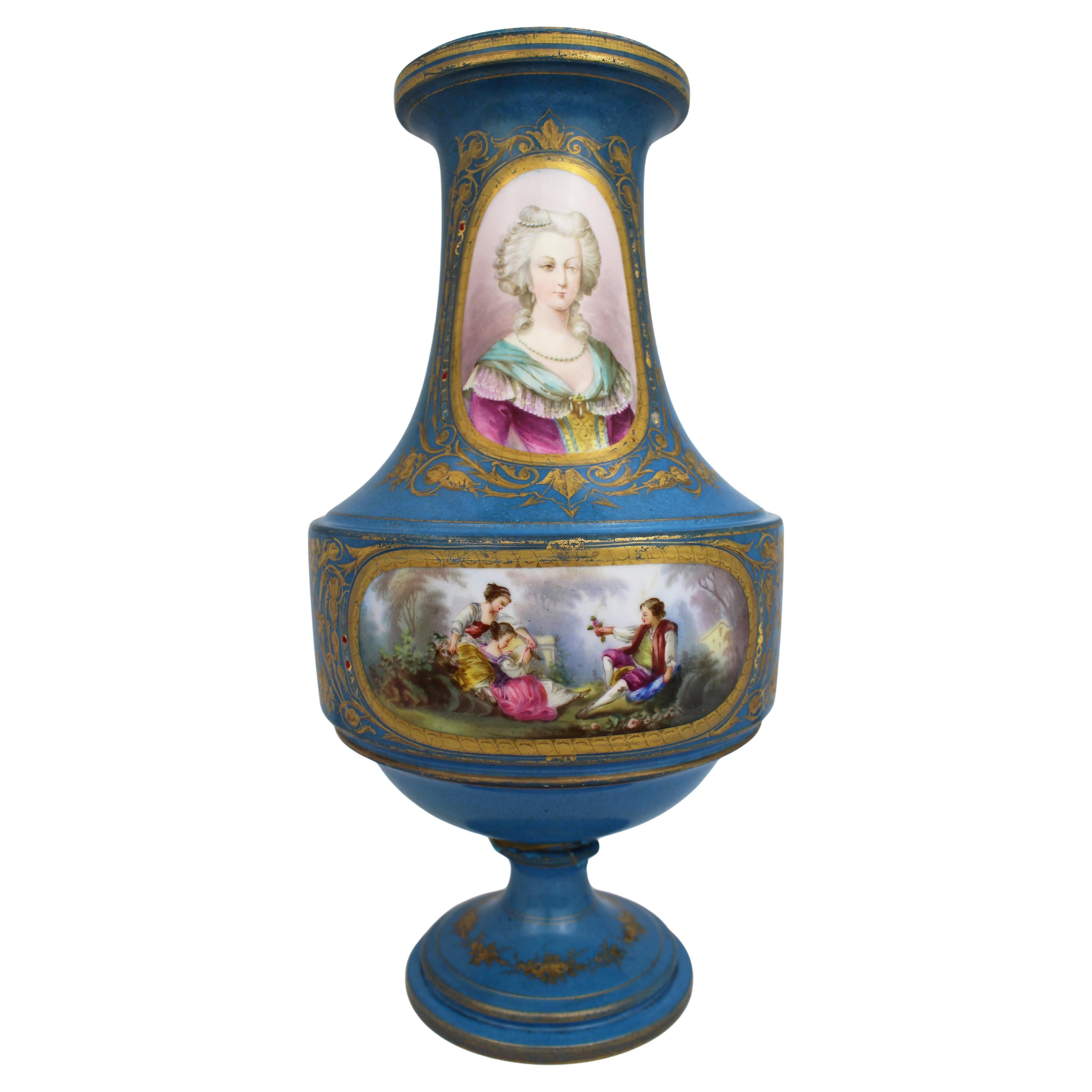 Gran jarrón de porcelana Bleu Céleste pintado a mano al estilo de Sèvres, Francia, hacia 1880 en venta