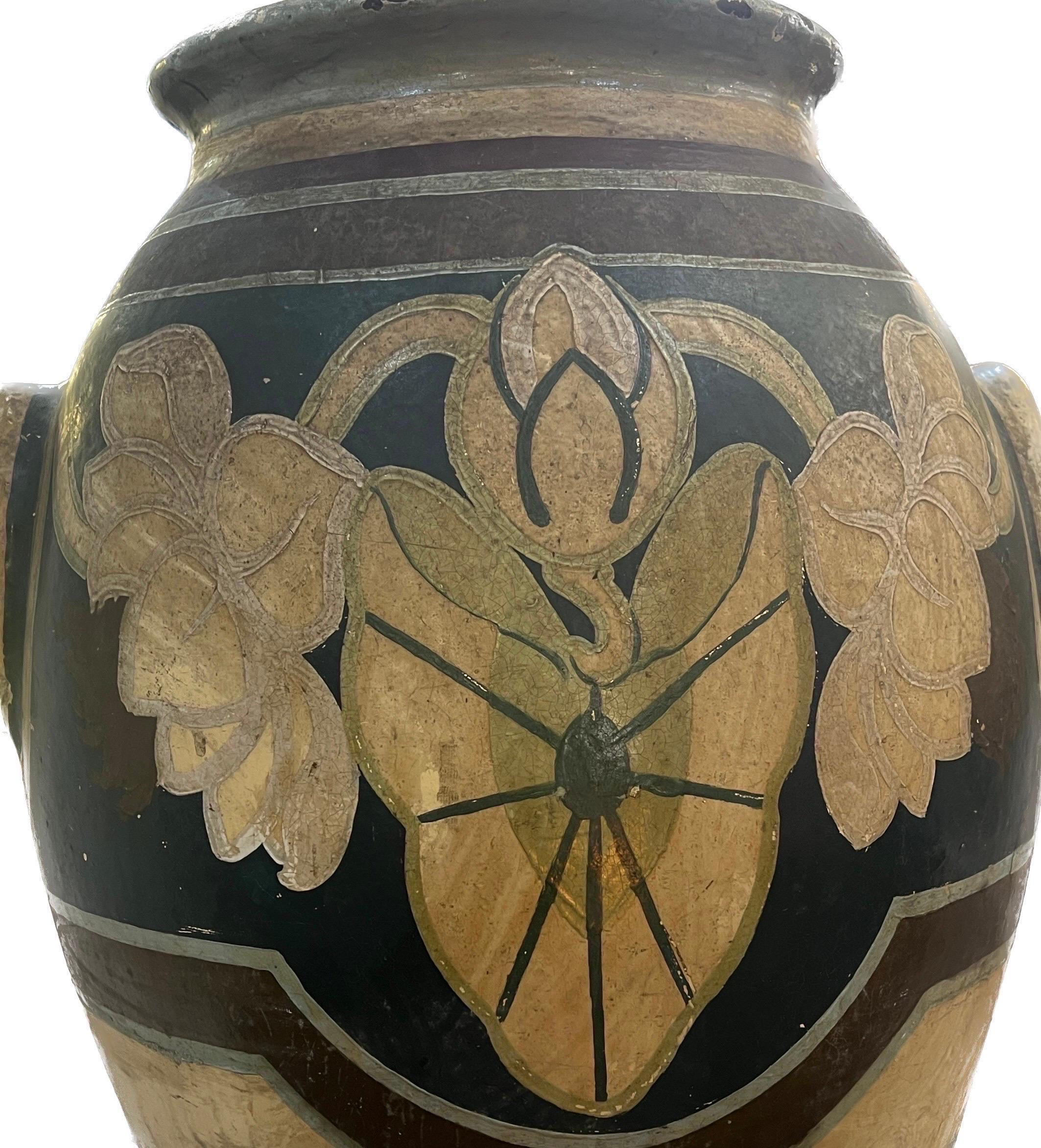 Large hand painted Tuscan urn  In Good Condition In London, GB