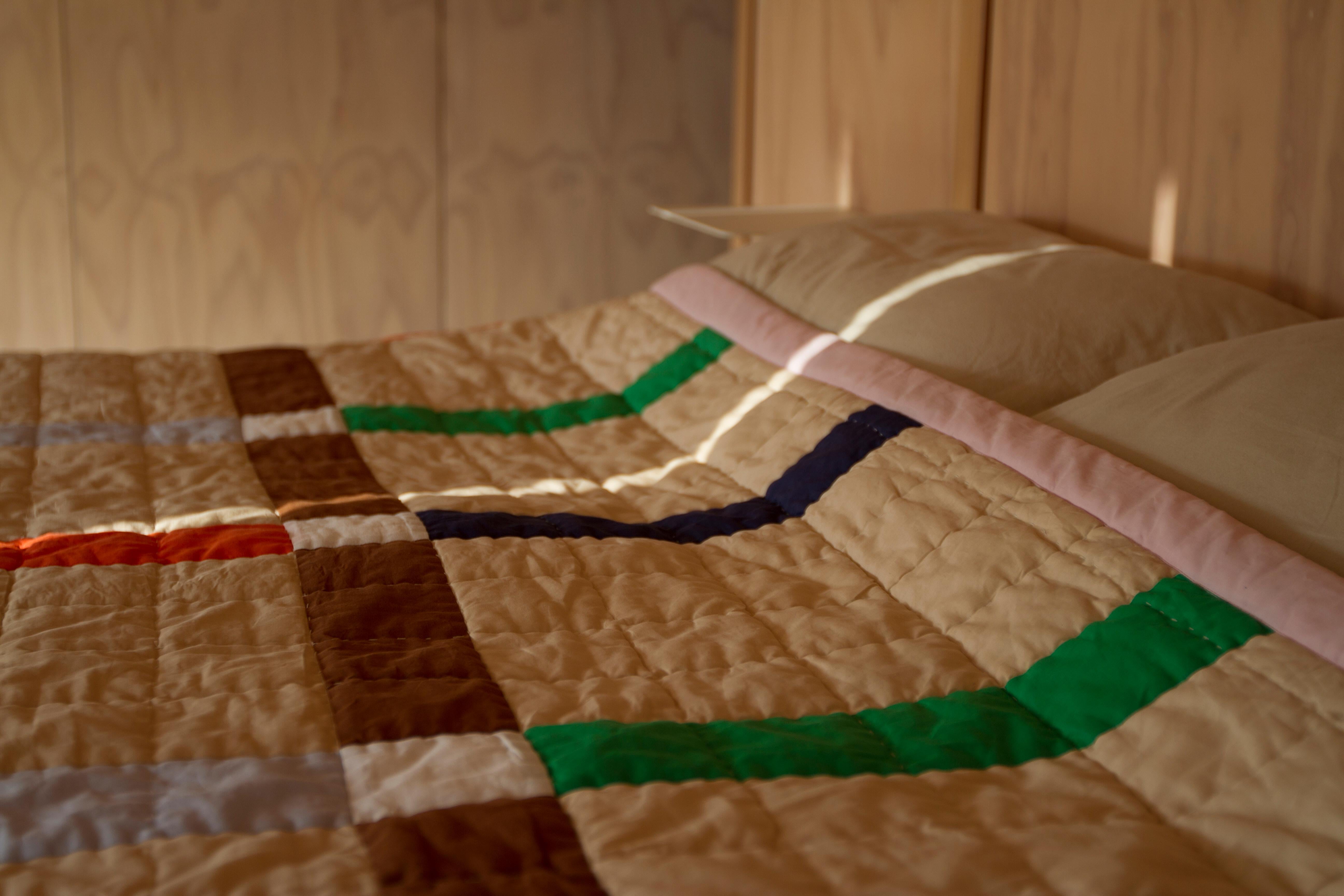 Large hand quilted patchwork bed quilt made from organic cotton For Sale 2
