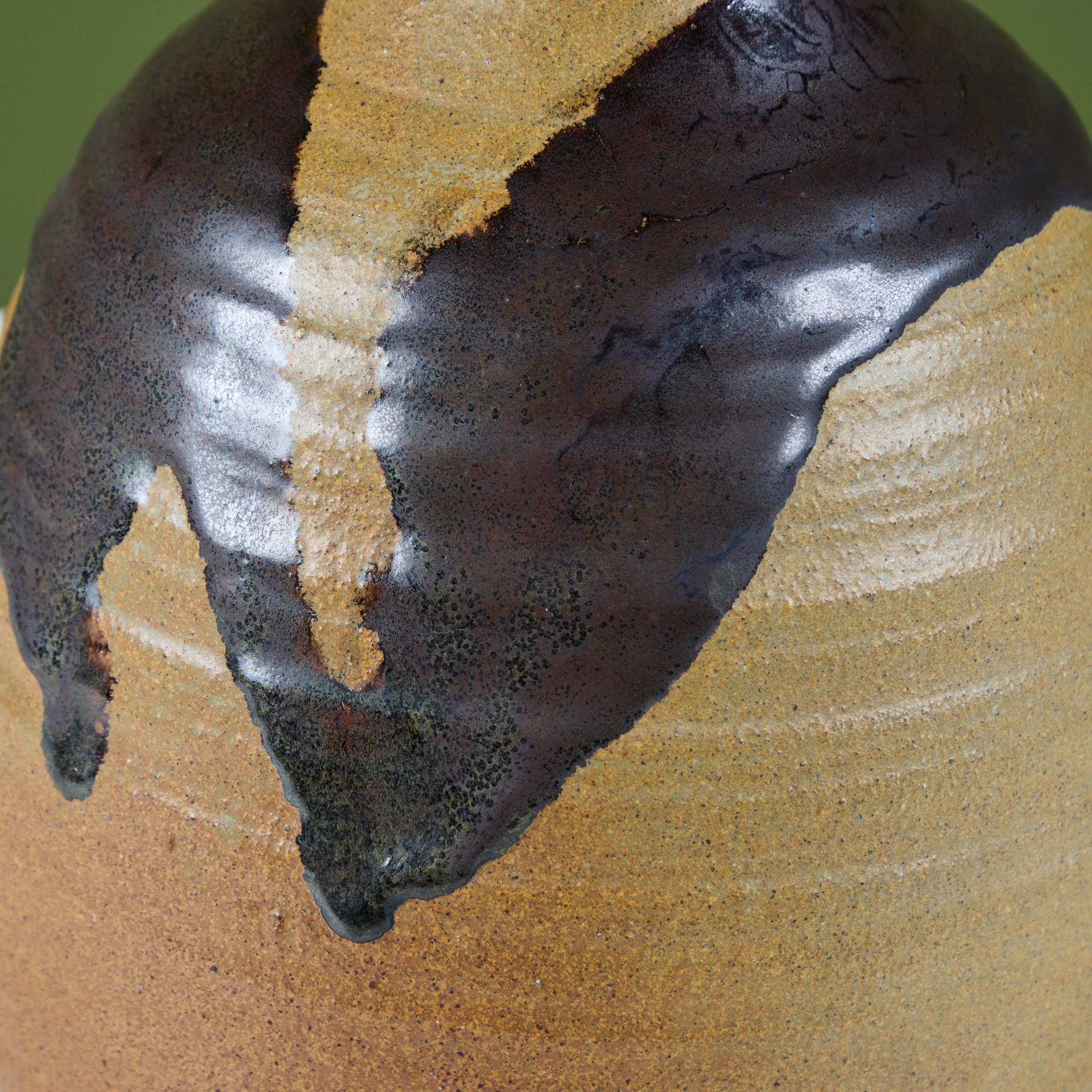 Vaso grande in gres fatto a mano con smalto a goccia in vendita 6