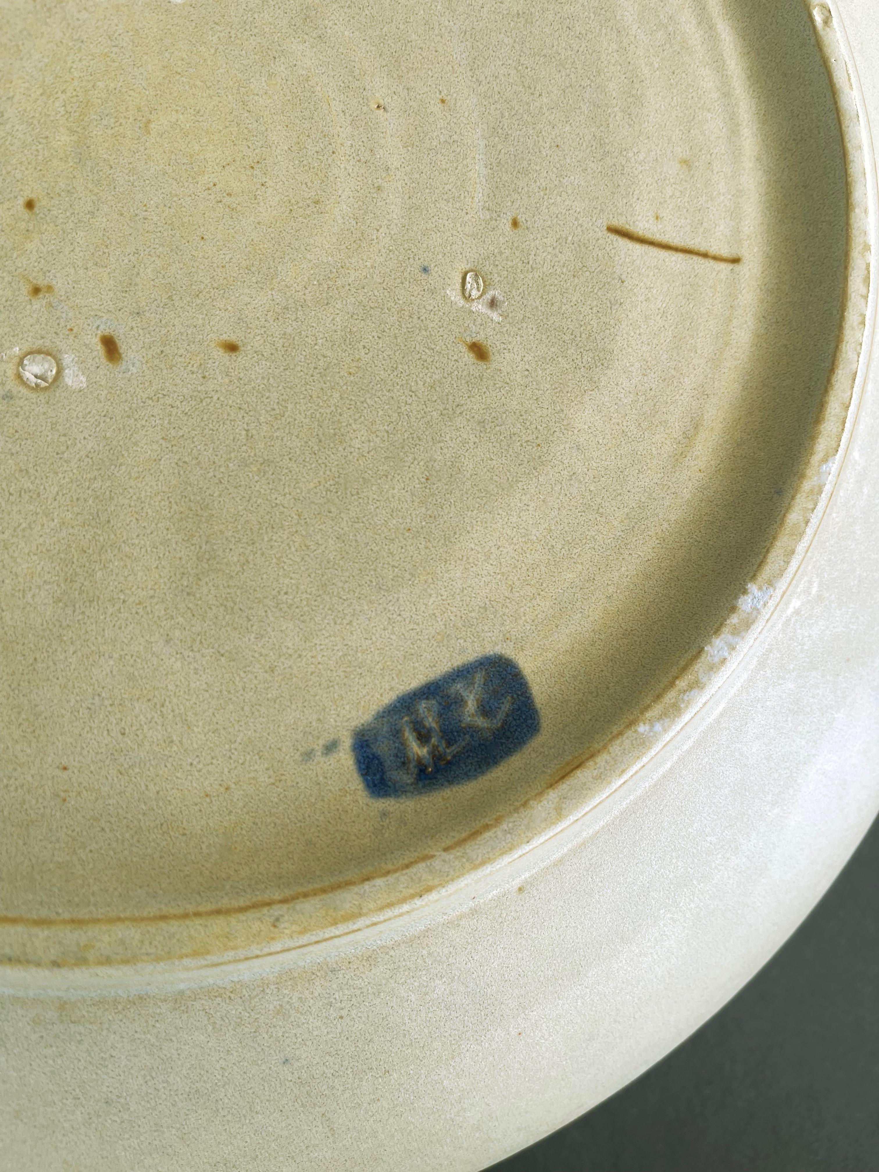 XX secolo Ciotola in ceramica con testa di Medusa realizzata a mano da Studio A, centrotavola di Ambacht, anni '70 in vendita