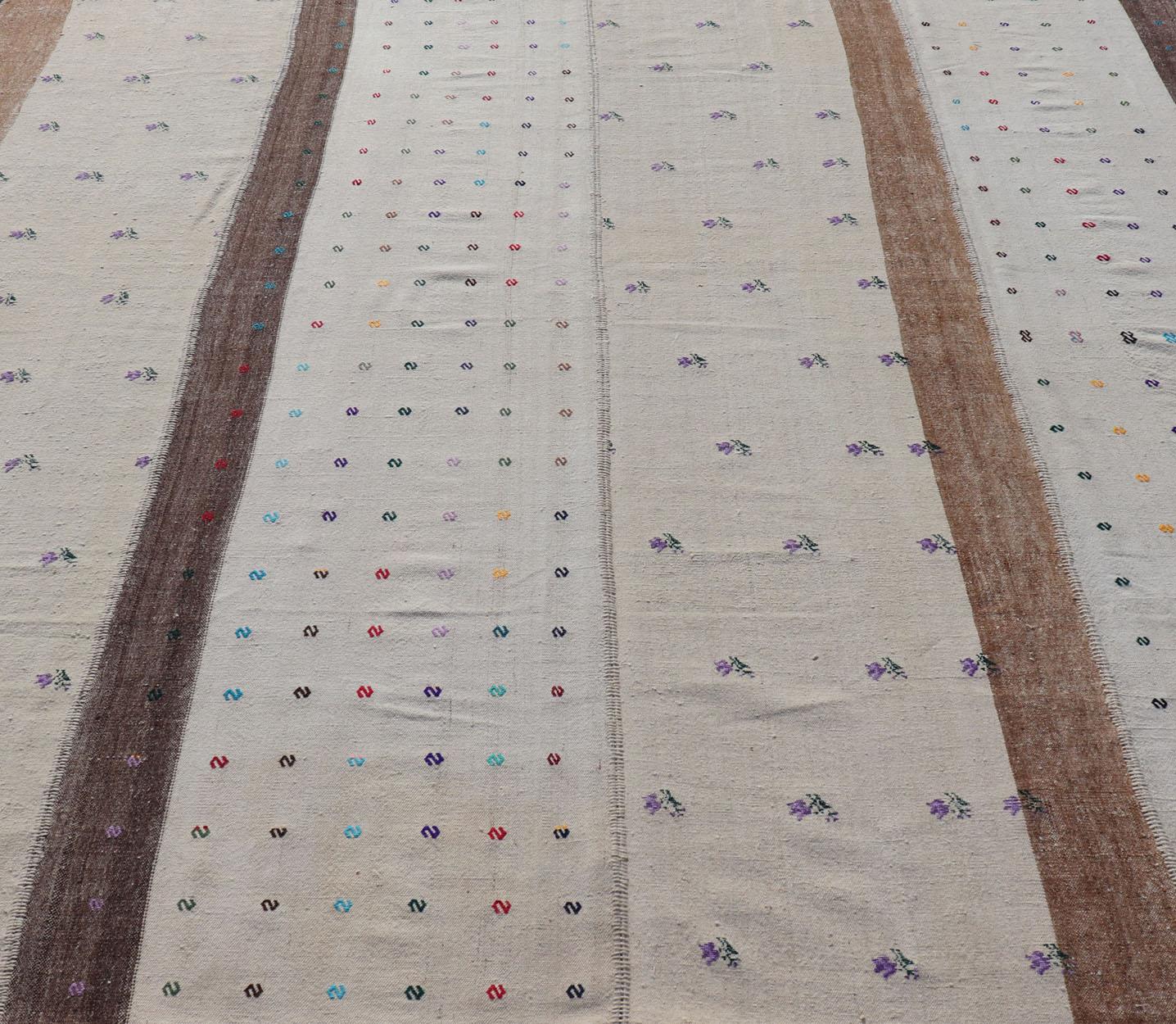 Measures: 9'9 x 11'1 
Large Hand Woven Vintage Turkish Kilim Rug with Stripes in Cream, White & Brown. Keivan Woven Arts / Rug TU-NED-1001, country of origin / type: Turkey / Kilim, circa 1950.
