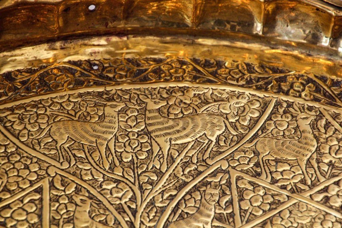 Metal Large Antique Decorative Indo-Persian Mughal Hammered Brass Tray 19th c. For Sale