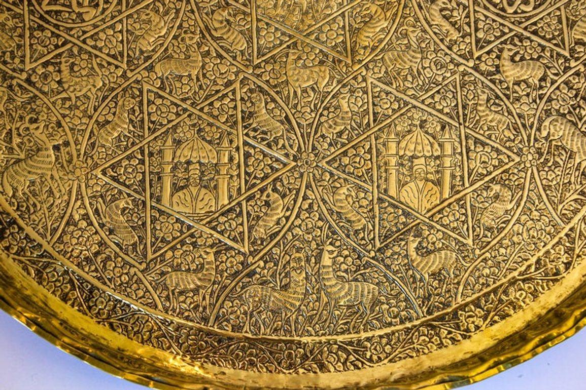 Large Antique Decorative Indo-Persian Mughal Hammered Brass Tray 19th c. In Good Condition For Sale In North Hollywood, CA