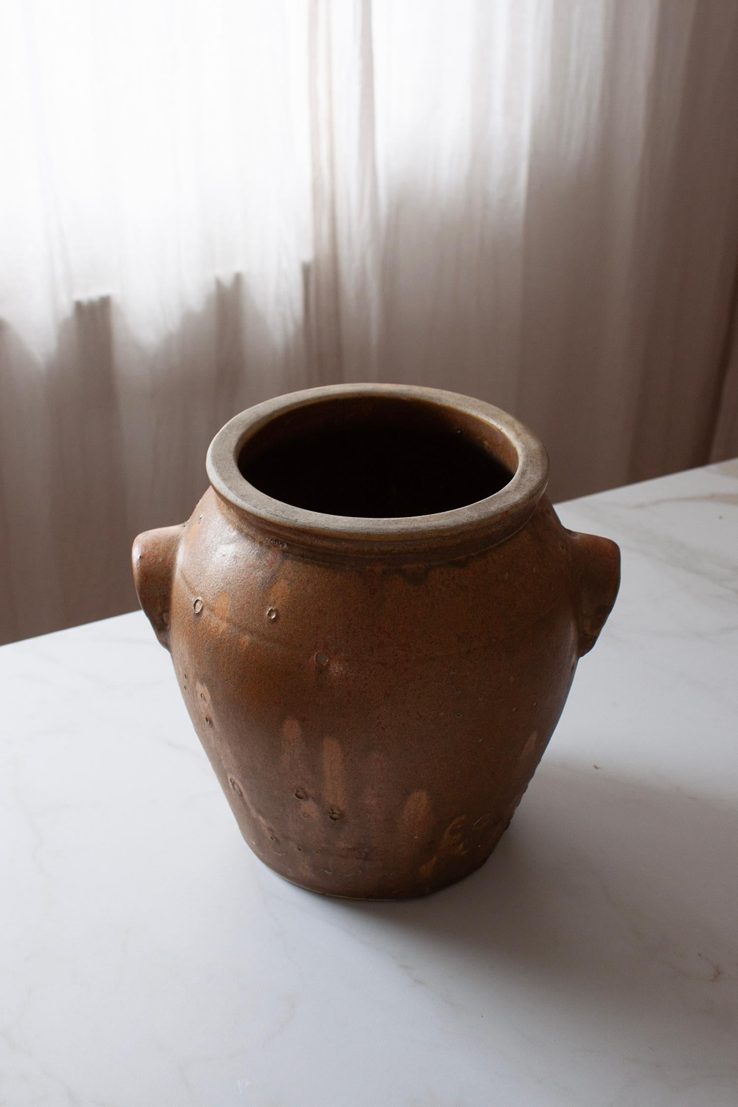Gran Olla Artesanal de Cerámica Francesa con Esmalte Marrón Mate Hecho a mano en venta