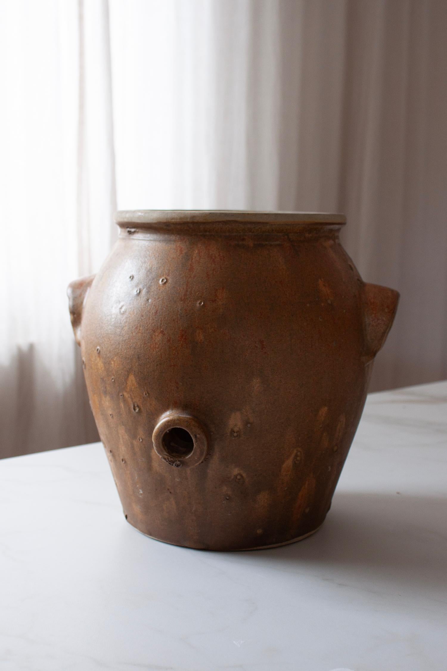 Gran Olla Artesanal de Cerámica Francesa con Esmalte Marrón Mate en venta 1