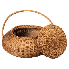 Gran cesta artesanal tejida con tapa de Artek, Finlandia, años 50 Gran cesta artesanal tejida con tapa de Artek, Finlandia, años 50
