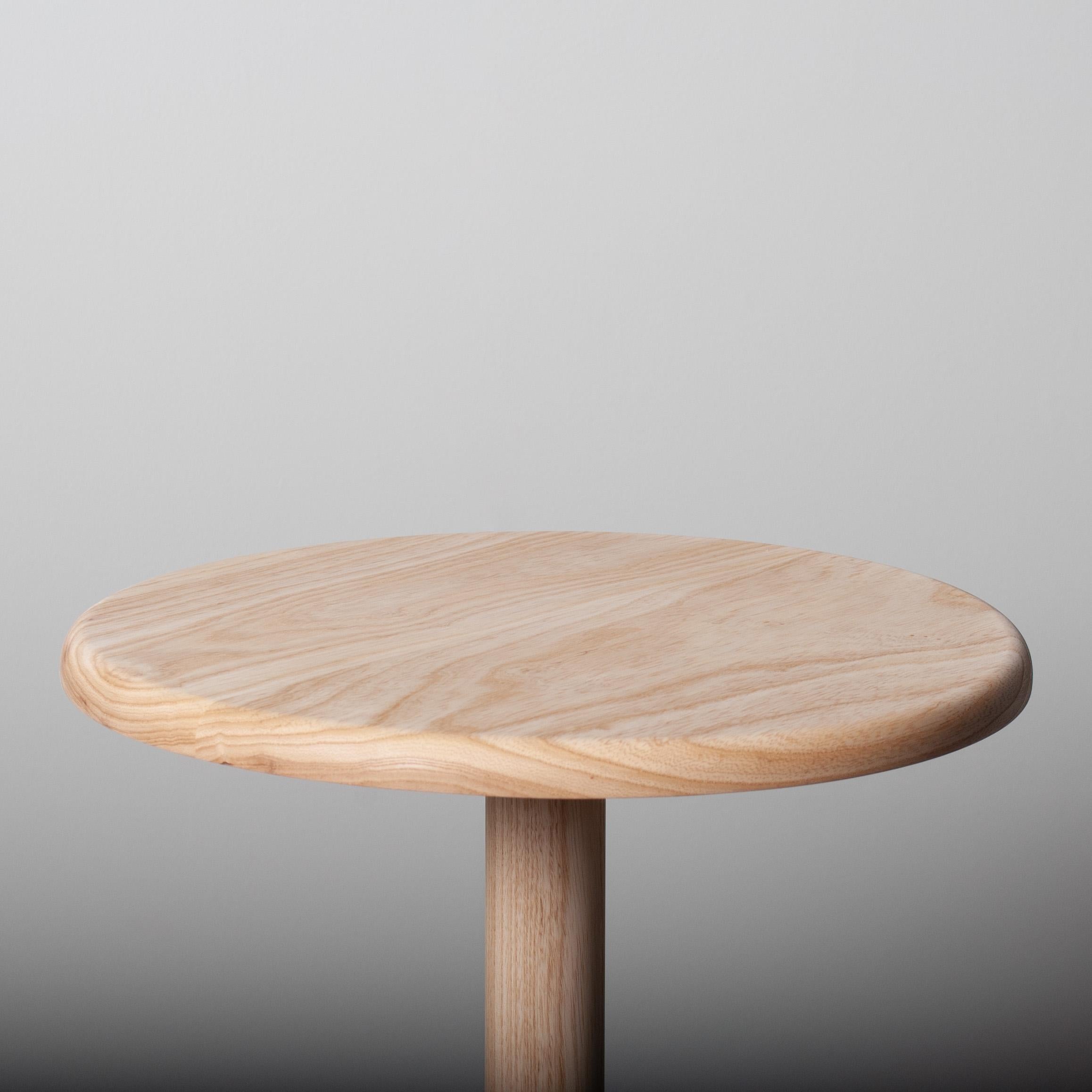 XXIe siècle et contemporain Grande table d'appoint faite main en vente