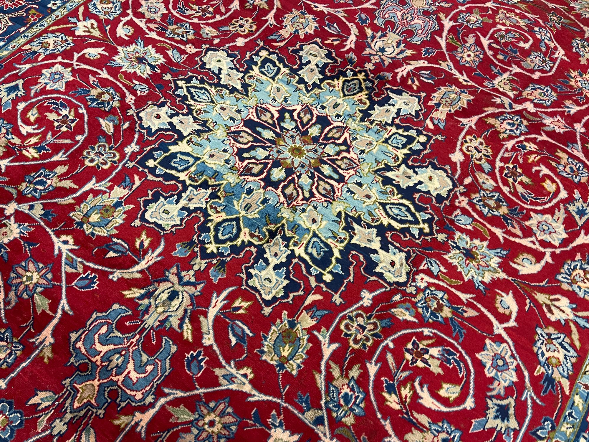 Großer handgefertigter traditioneller roter orientalischer Teppich aus Wolle 256 x 365 cm im Angebot 2