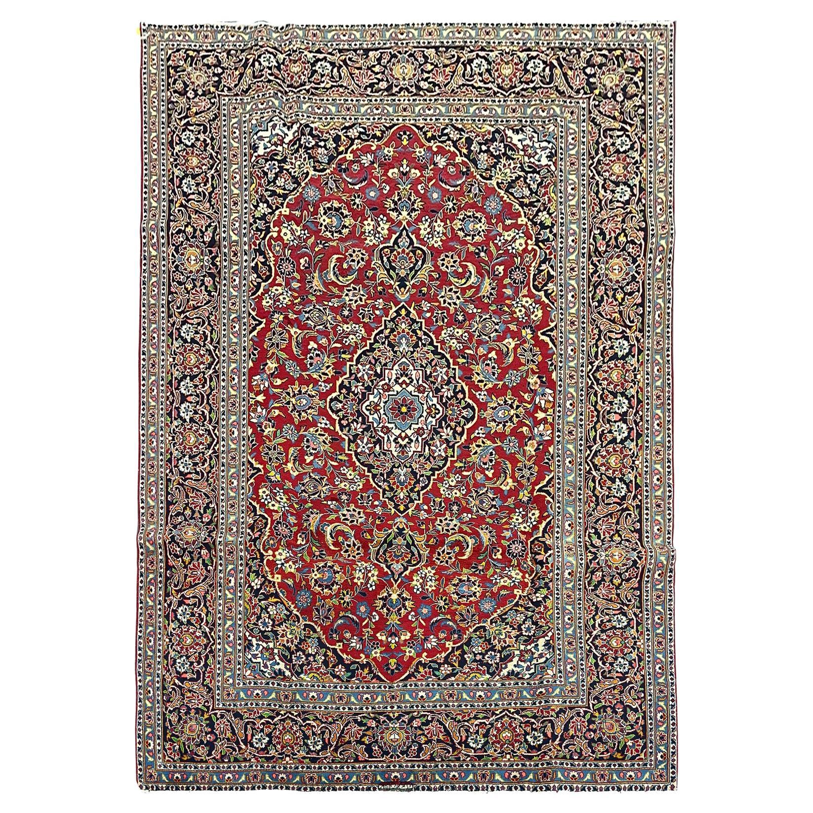 Großer handgefertigter traditioneller roter Orientteppich aus Wolle 216 x 321 cm
