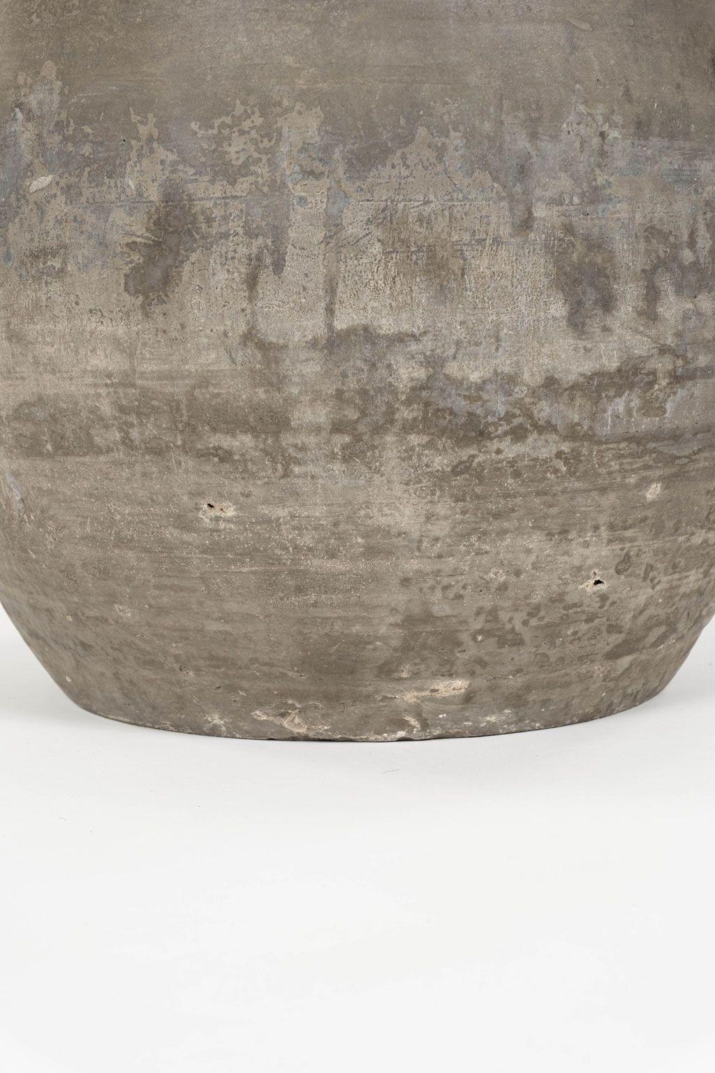 Belge Grande lampe en céramique faite à la main avec abat-jour en lin en vente