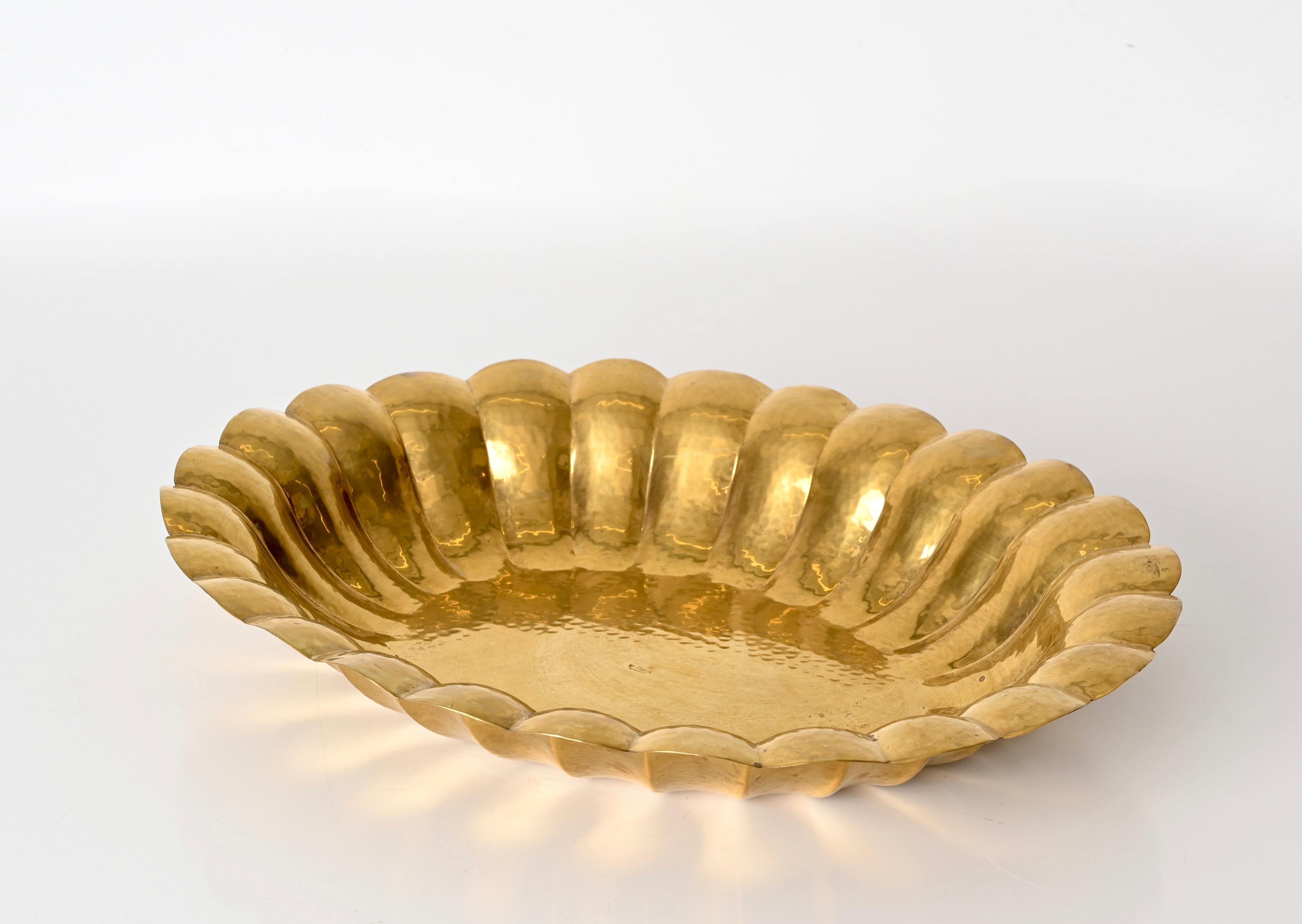Large Handmade Hammered Brass Centerpiece Bowl by Renzo Cassetti, Italy 1970s 9
