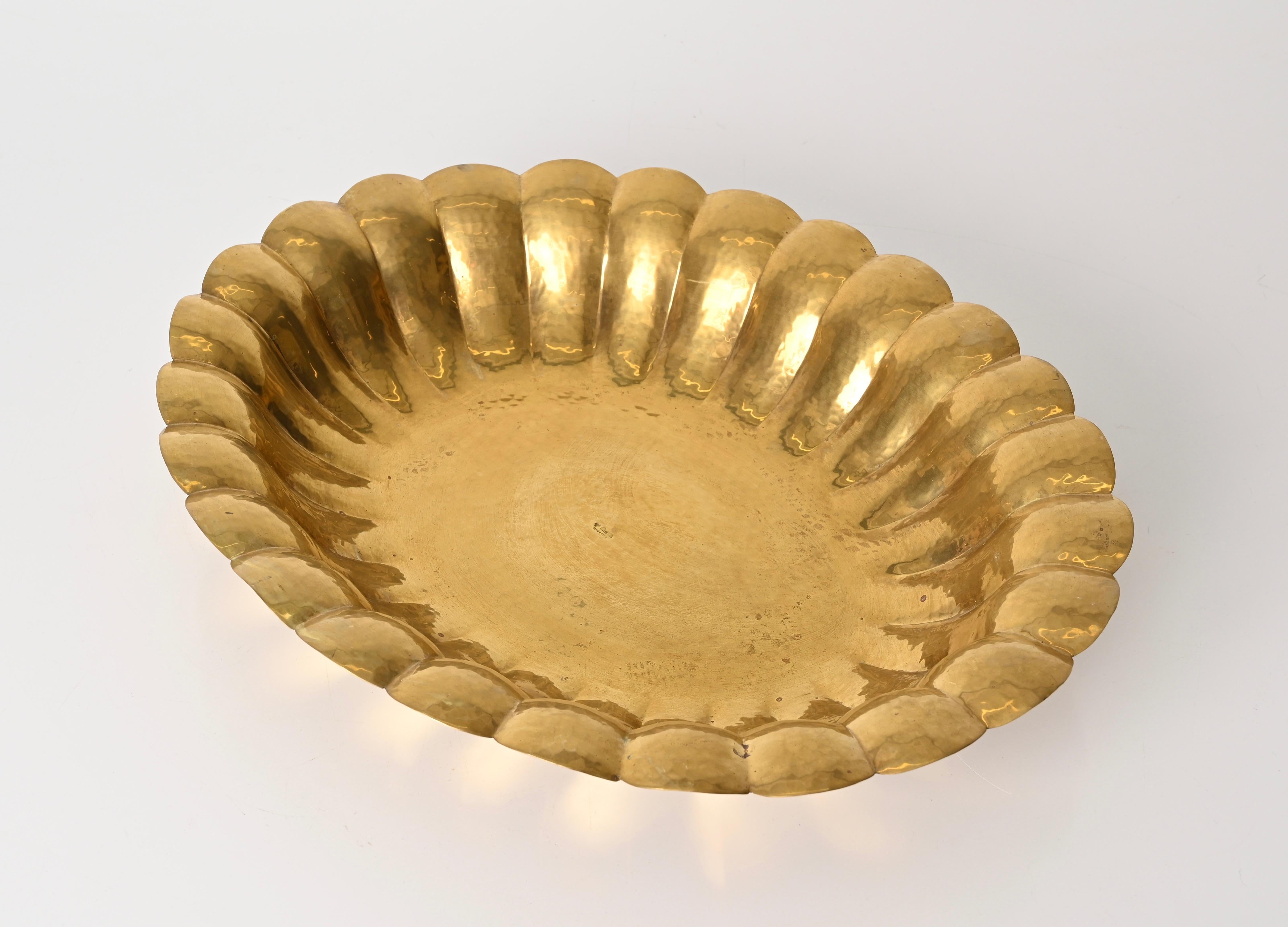 Italian Large Handmade Hammered Brass Centerpiece Bowl by Renzo Cassetti, Italy 1970s