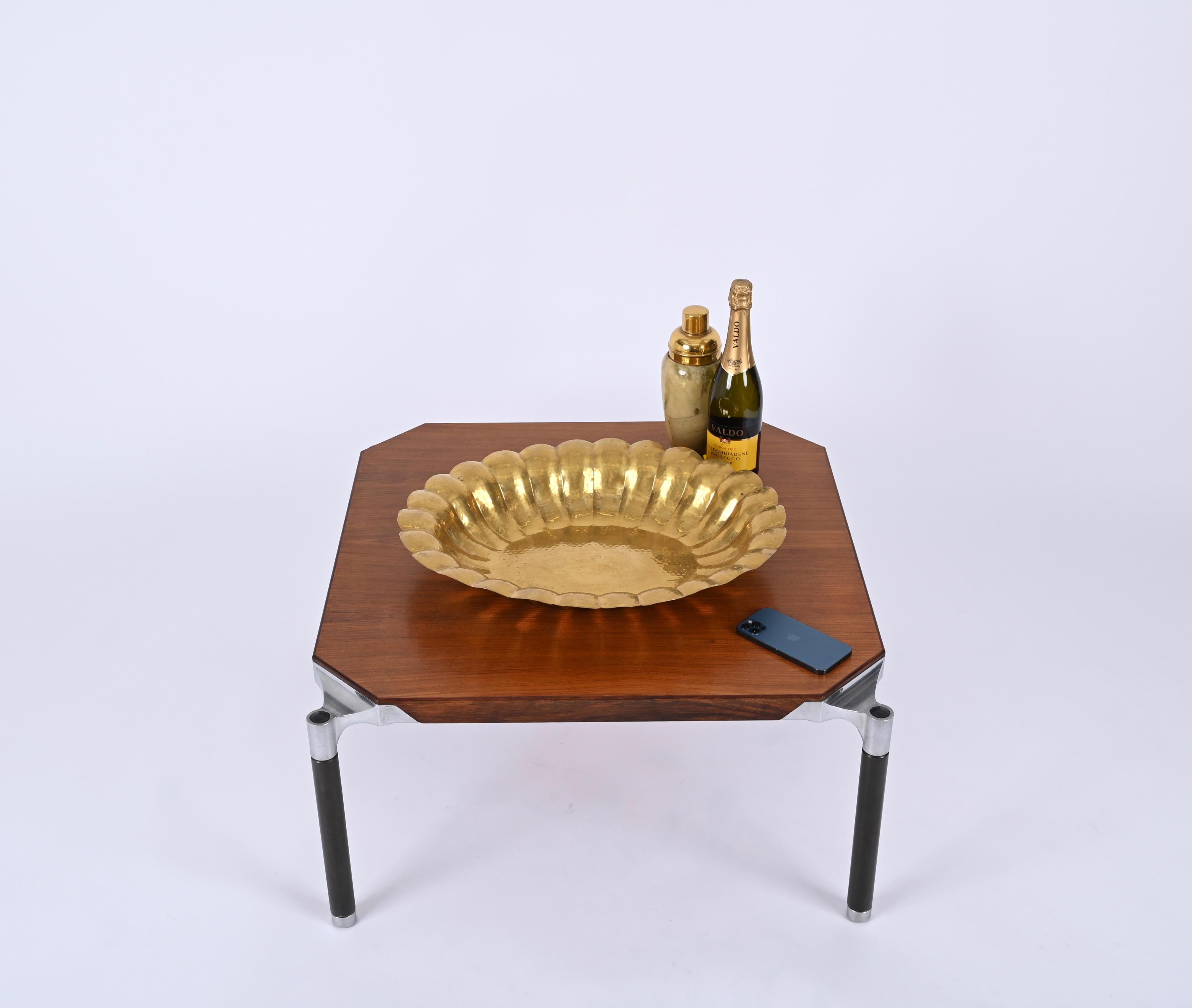 Late 20th Century Large Handmade Hammered Brass Centerpiece Bowl by Renzo Cassetti, Italy 1970s