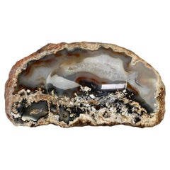 Grand plat ou vide-poche organique en pierre d'agate sculptée en onyx, fait à la main au milieu du siècle dernier