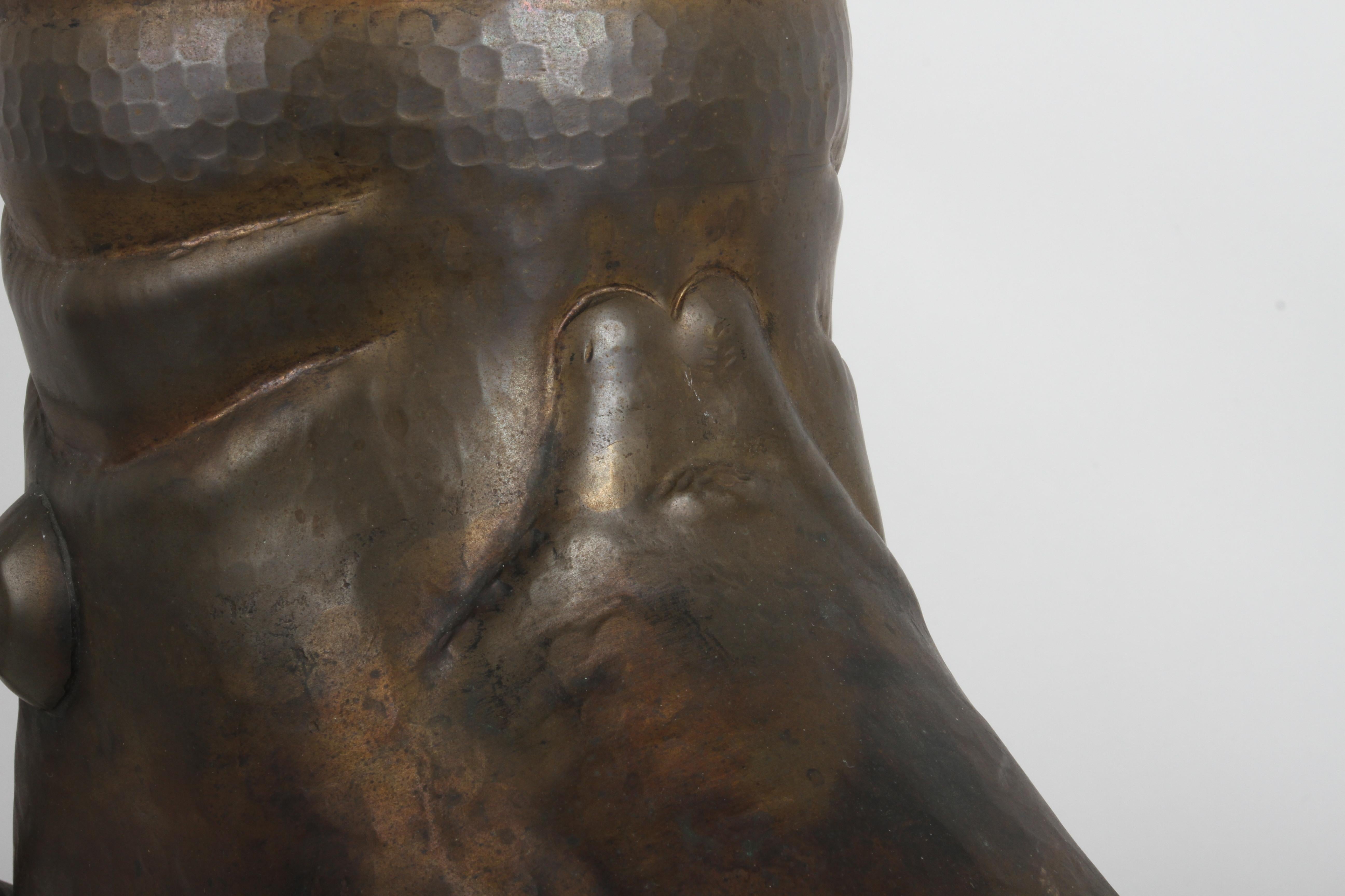 Grand porte-parapluie ou porte-canne italien des années 1950 - Patine laiton vieillie - -... en vente 8