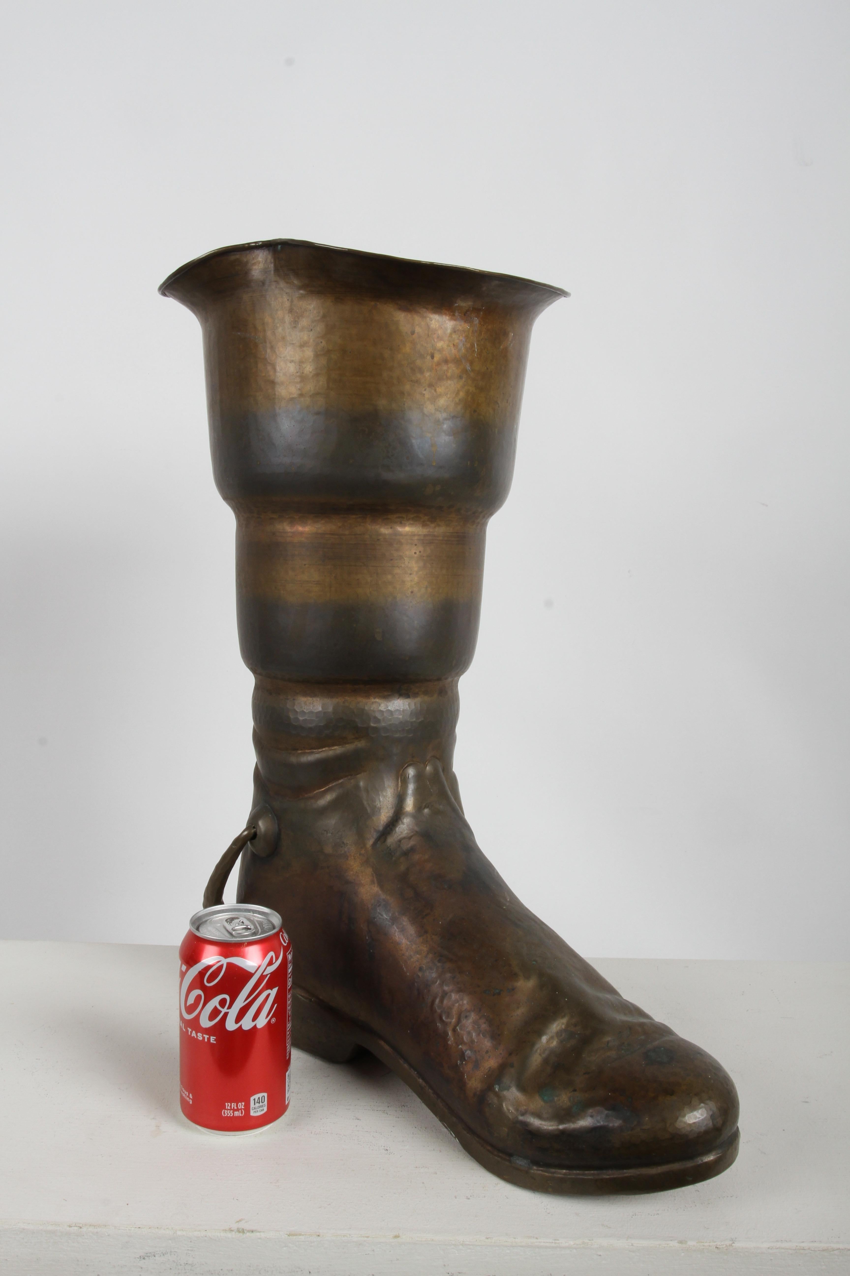 Grand porte-parapluie ou porte-canne italien des années 1950 - Patine laiton vieillie - -... en vente 9