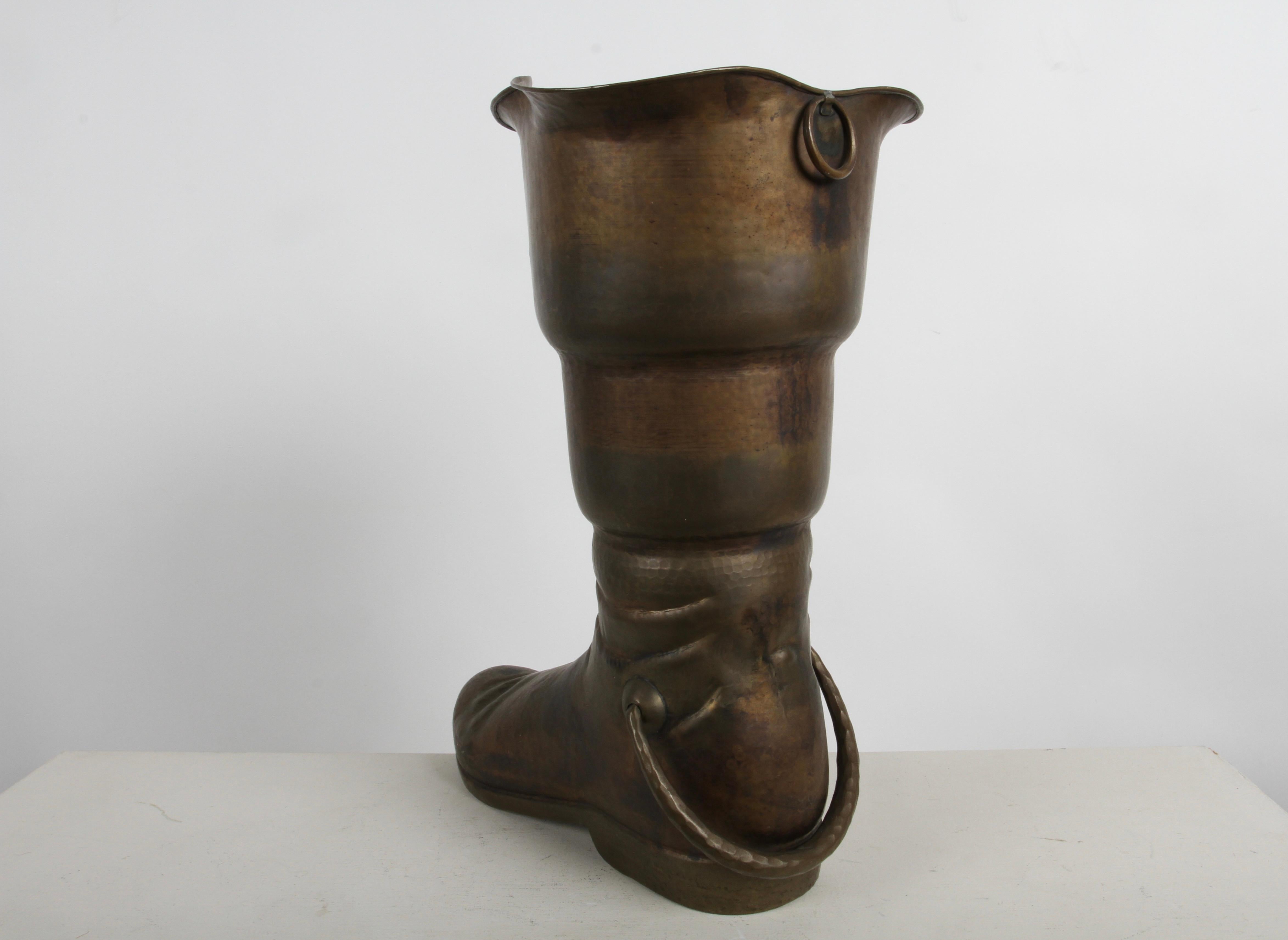 Grand porte-parapluie ou porte-canne italien des années 1950 - Patine laiton vieillie - -... en vente 1