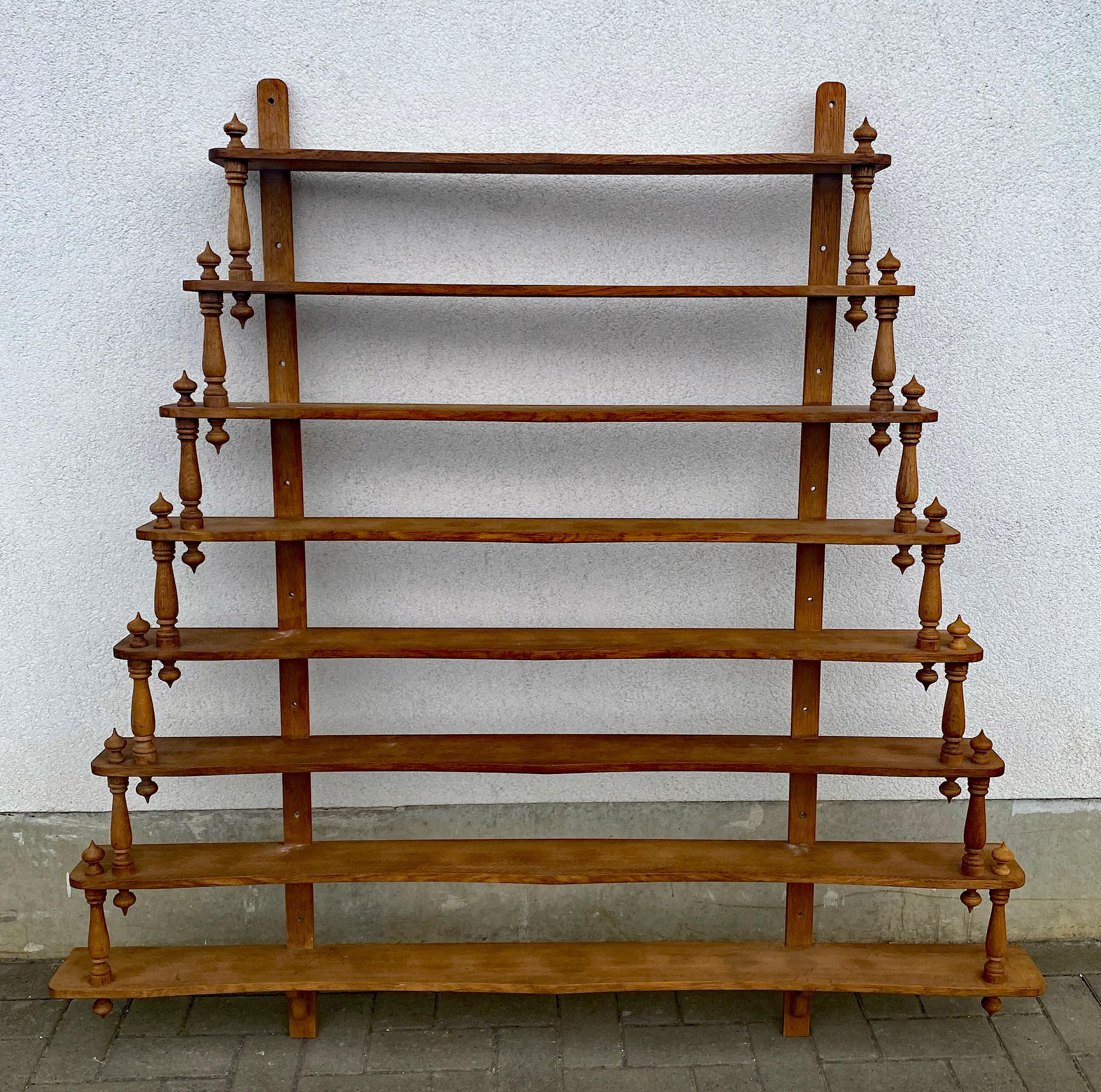 Large Hanging Bistro-restaurant Or Shop Shelf In Solid Oak 
Height 160 cm A 2nd corner shelf of the same manufacture is available in another advertisement.