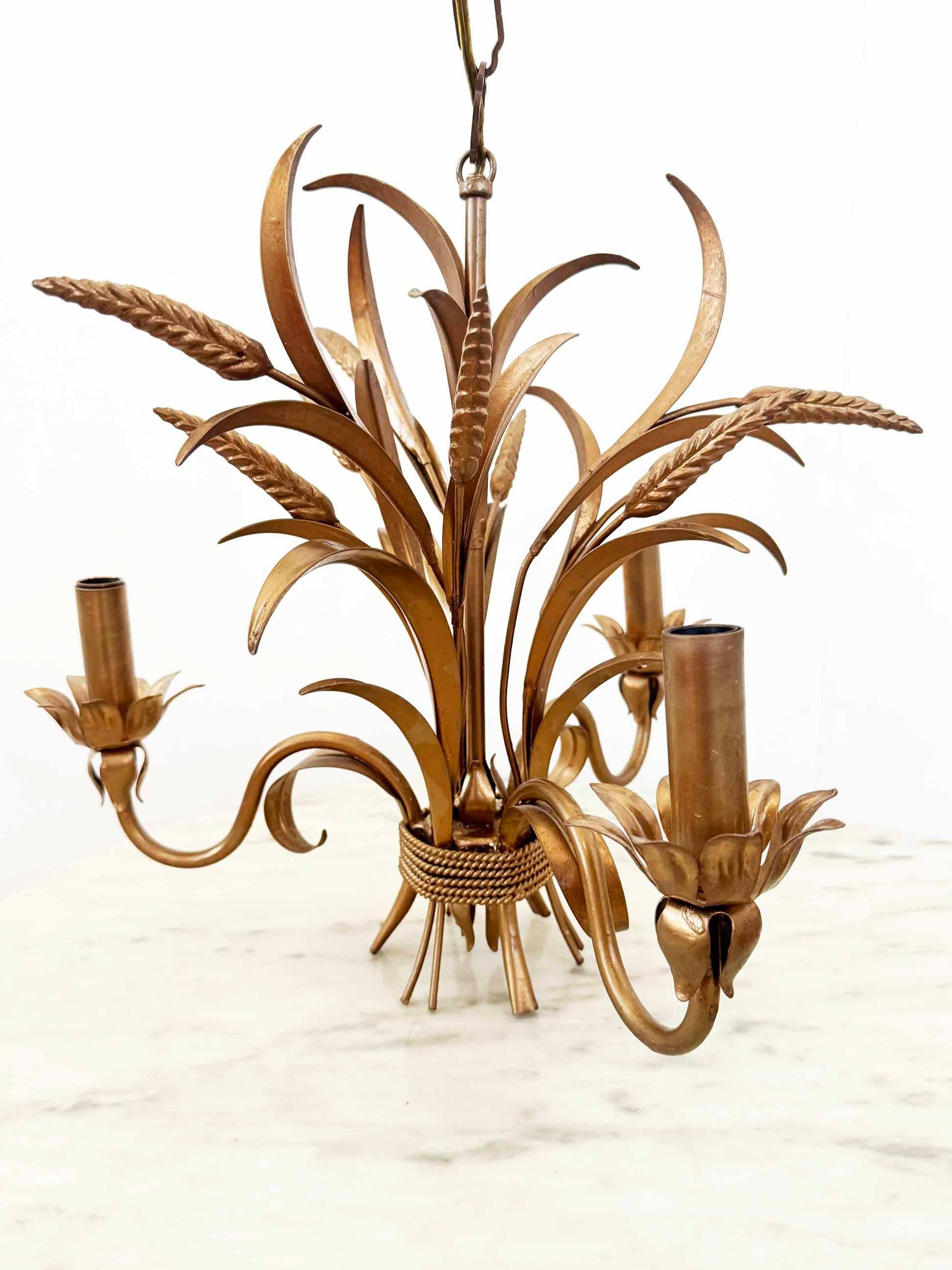 Hollywood Regency Grande lampada a sospensione disegnata da Hans Kogl, anni '70, Made in Italy in vendita