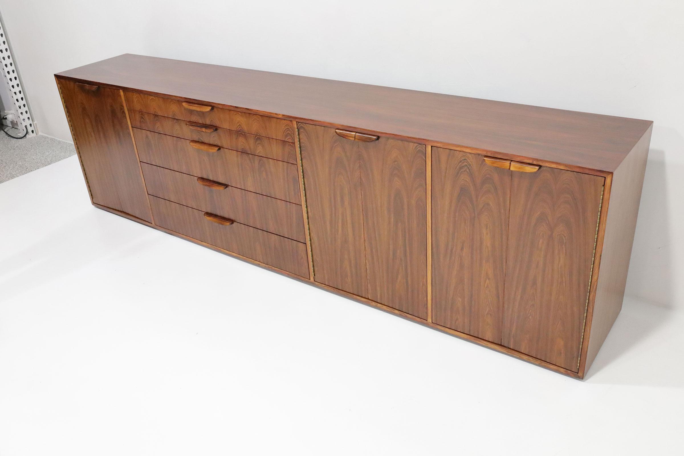 Mid-Century Modern Large Harvey Probber Sideboard in Rosewood For Sale