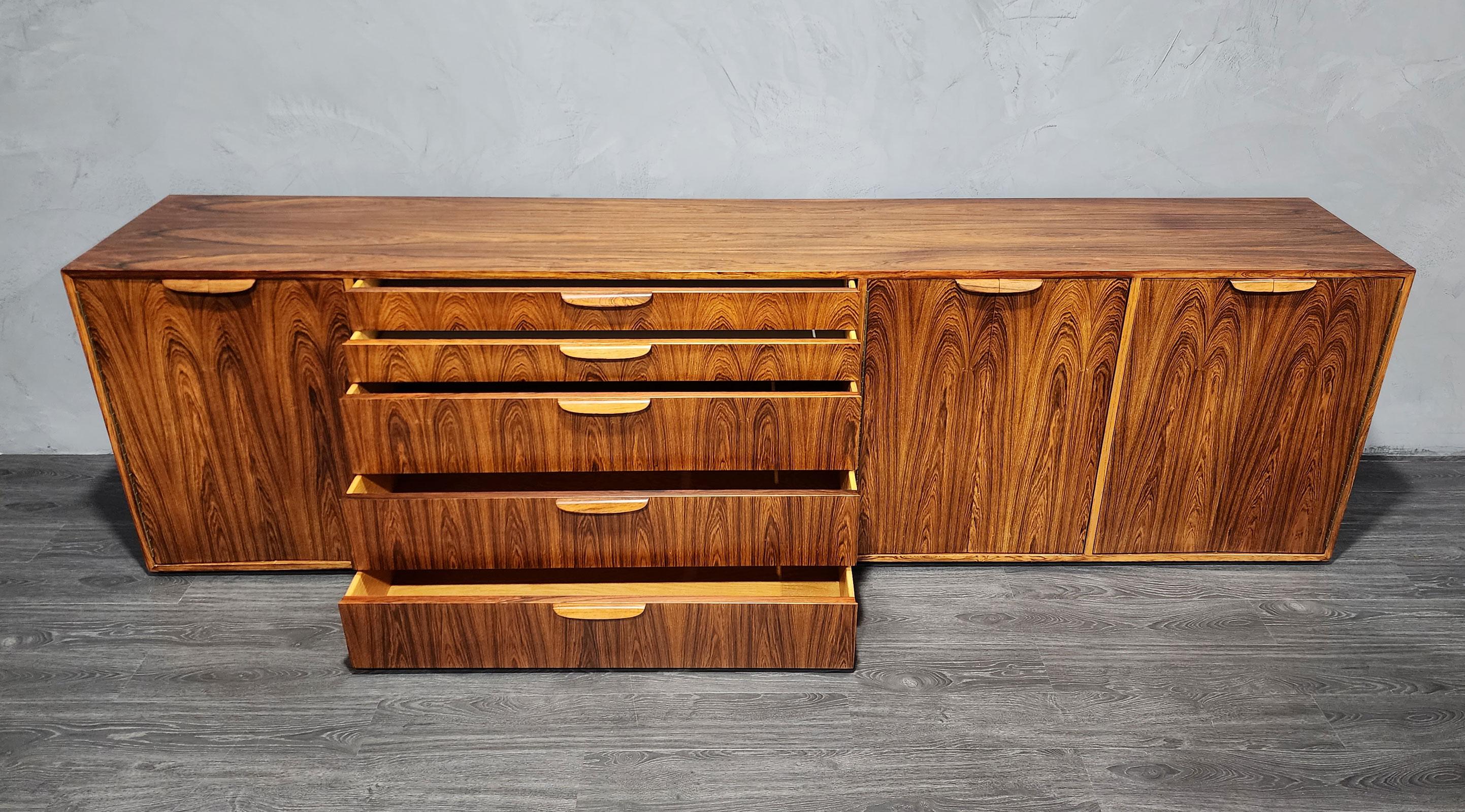 Large Harvey Probber Sideboard in Rosewood For Sale 2