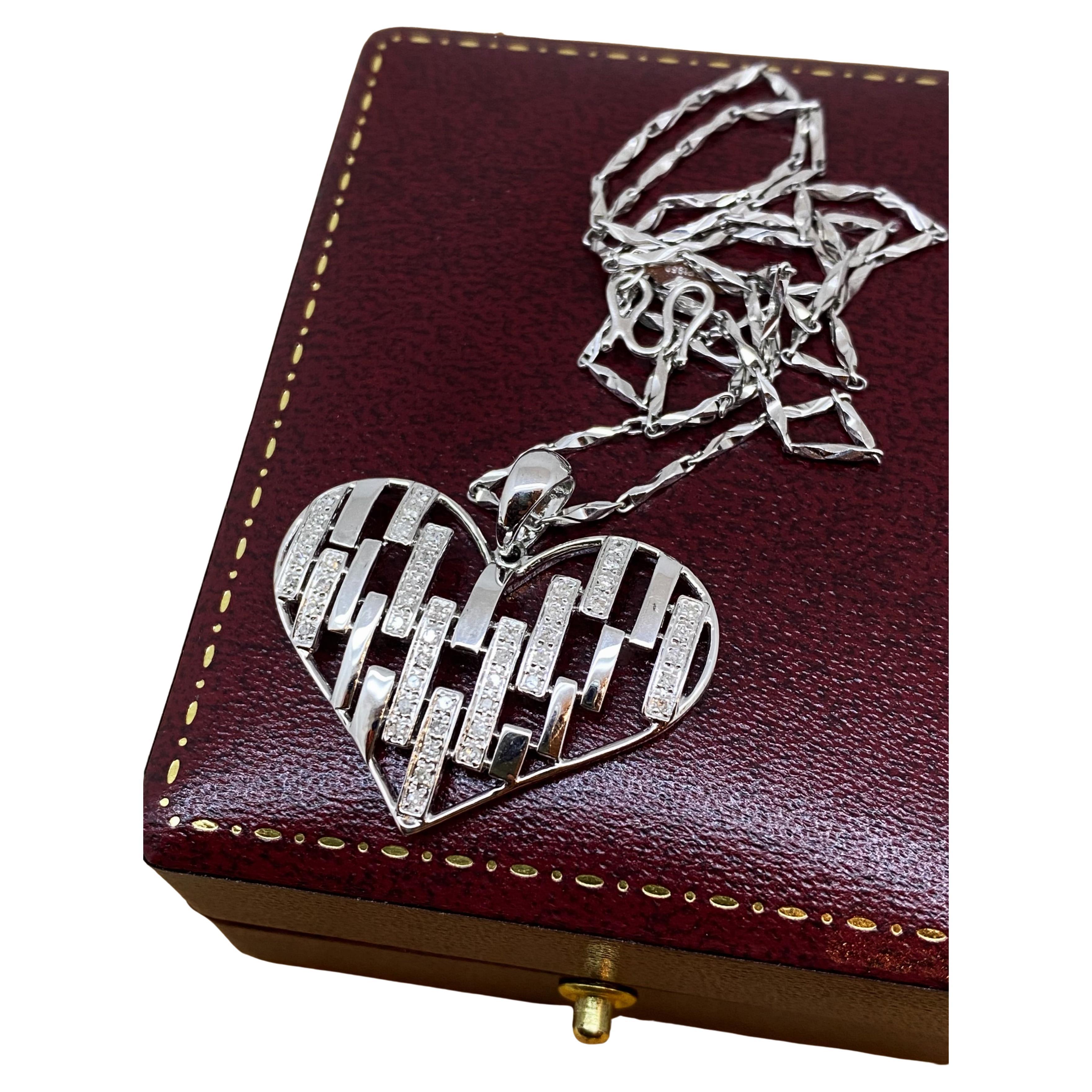 Large Heart-Shaped Diamond 18K White Gold Pendant on Platinum 950 Sturdy Chain For Sale