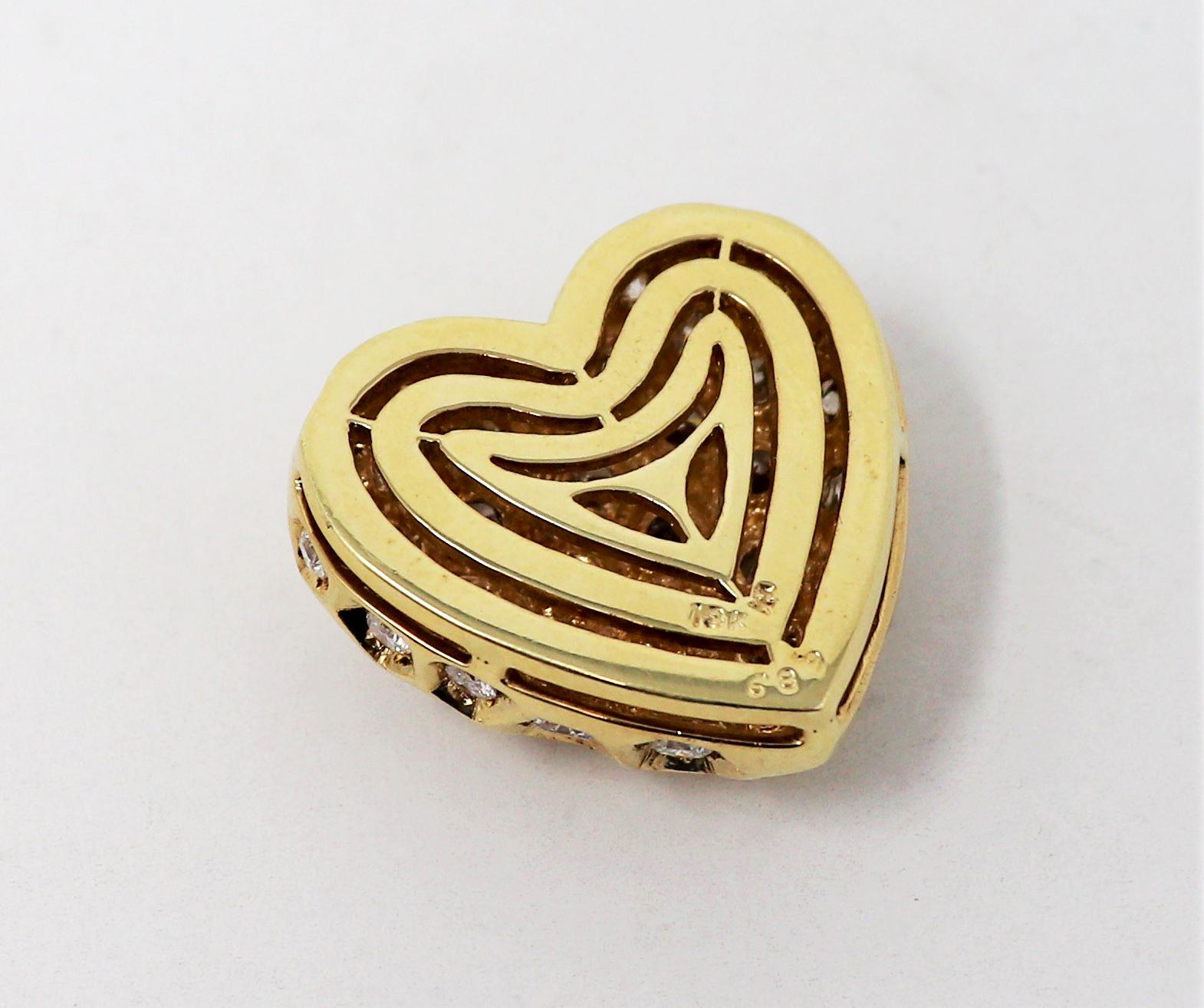 Pendentif dôme en forme de cœur en or jaune 18 carats avec diamants ronds en forme de nid d'abeille en vente 3