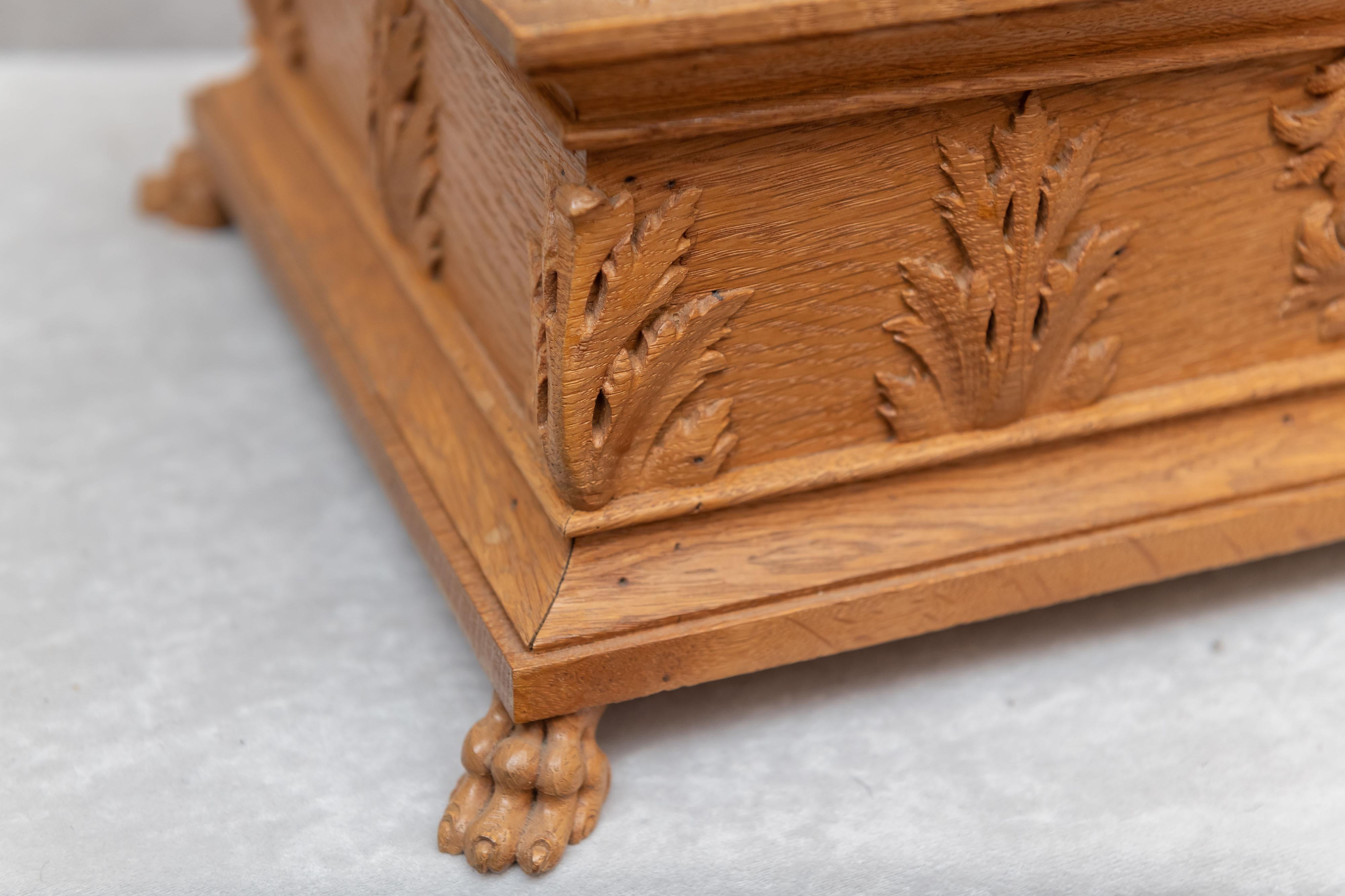Hand-Carved Large Heavily Carved Antique Oak Box, circa 1890
