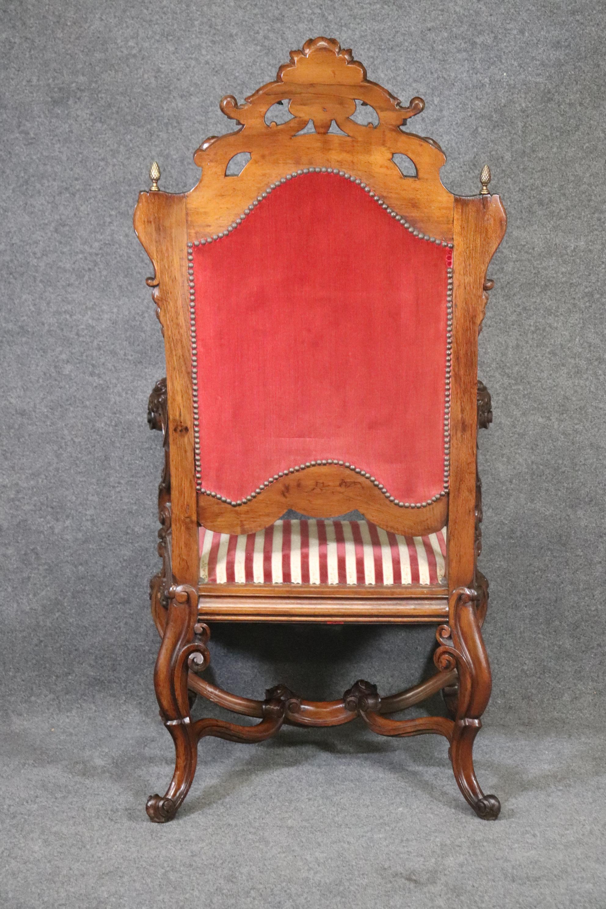 Large Heavily Carved Figural Victorian Walnut Throne Chair with Putti Cherubs  In Good Condition For Sale In Swedesboro, NJ