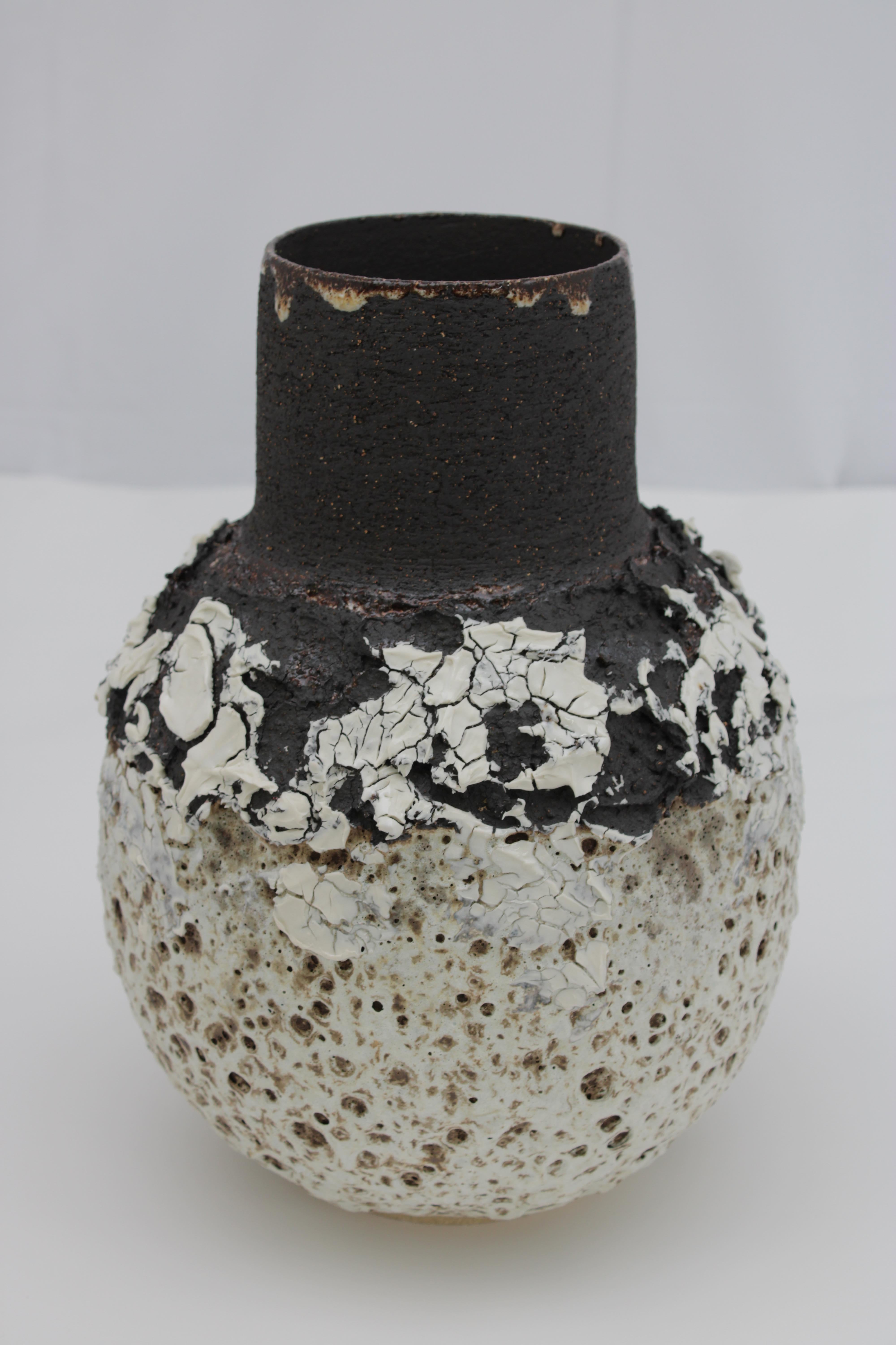 Hand-Crafted Large Heavily Textured Stoneware, Porcelain Black and White Clay Vessel For Sale