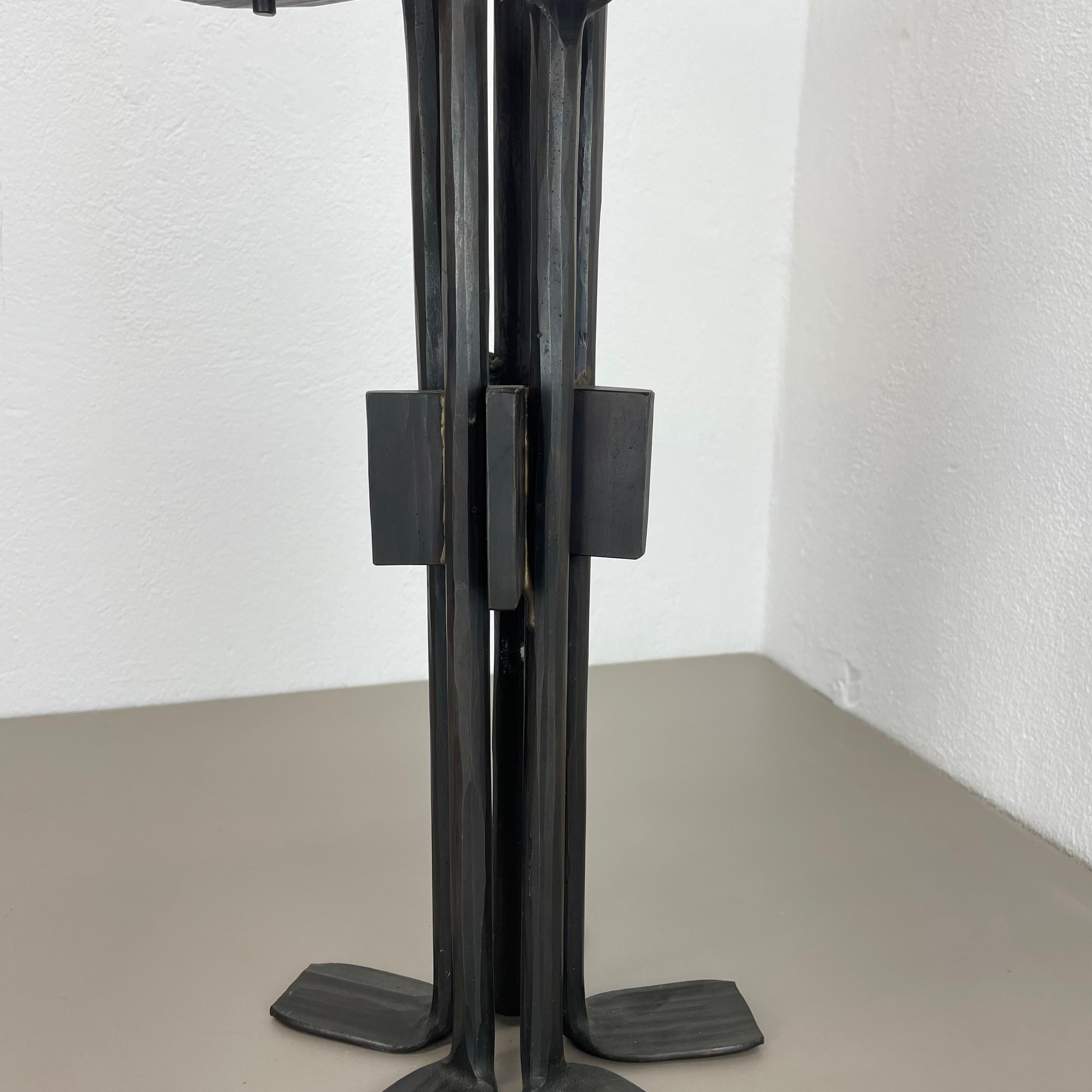 Großer schwerer 78 cm Brutalistischer Bronze-Kerzenhalter Manfred Bergmeister, Deutschland 1970 im Angebot 8