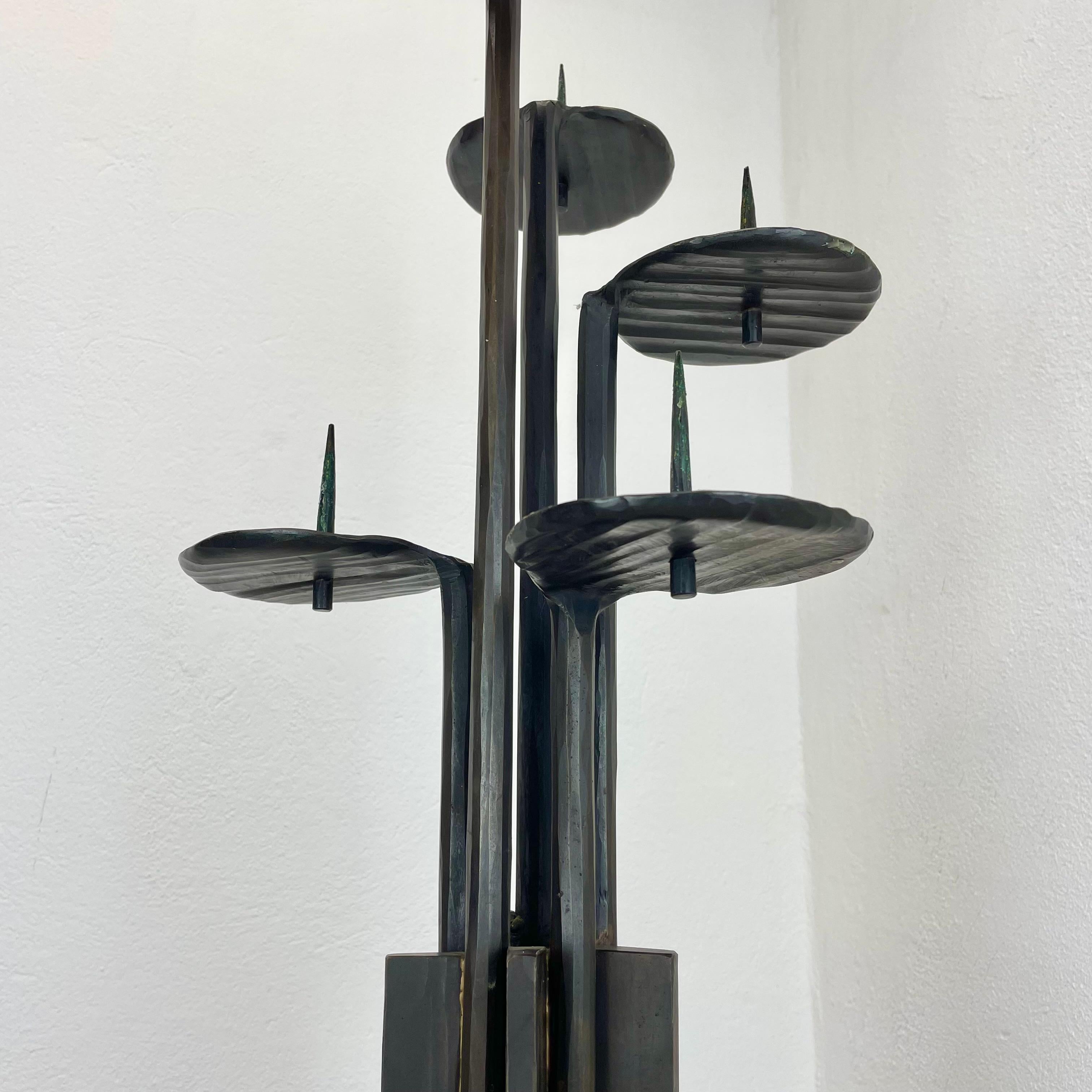 Großer schwerer 78 cm Brutalistischer Bronze-Kerzenhalter Manfred Bergmeister, Deutschland 1970 im Angebot 9