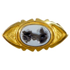 Large Heavy Antique Victorian Carved Agate Ring in 18ct Yellow Gold