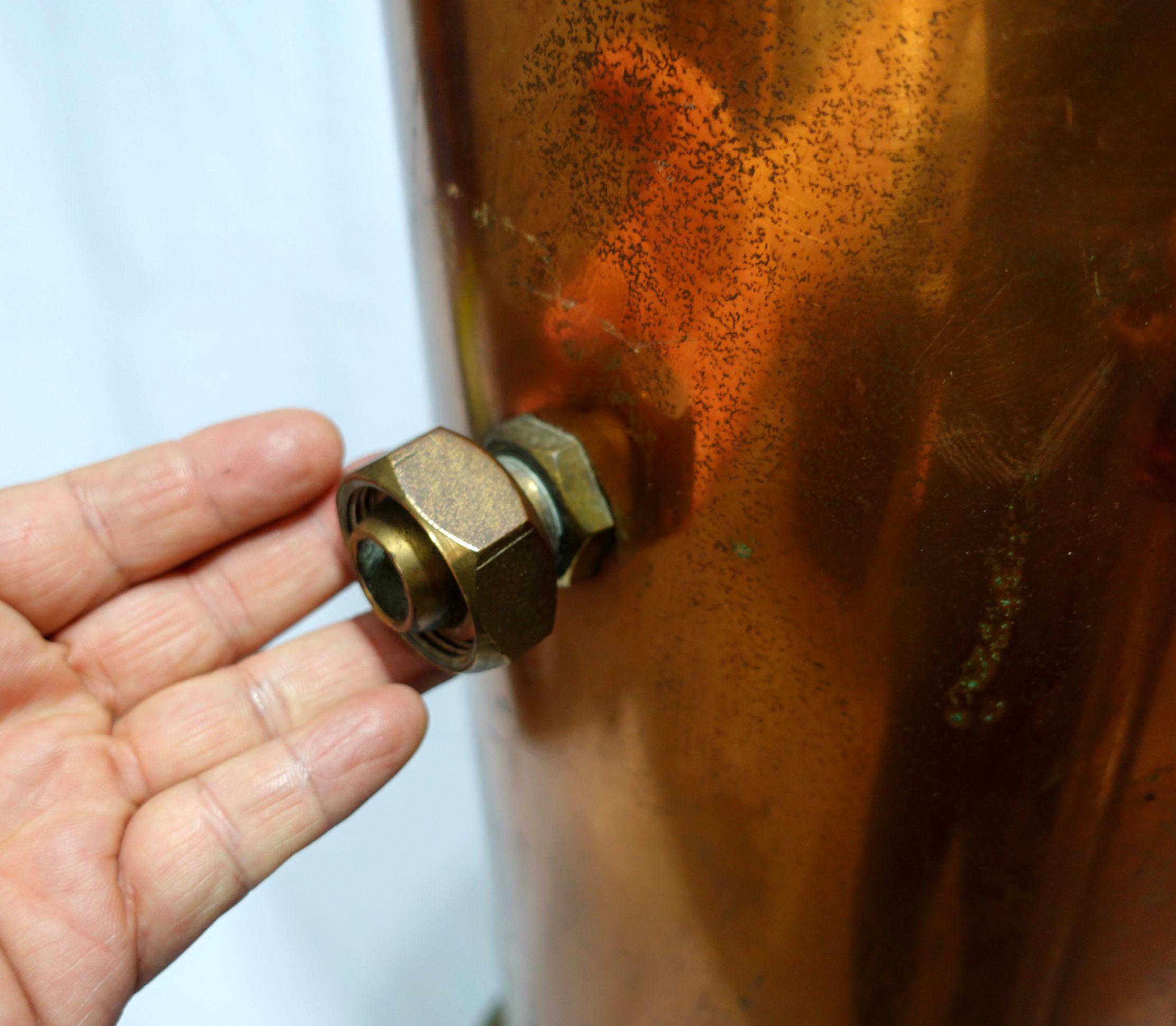 Antique 1900s Large & Heavy Brass & Copper Hot Water/Coffee Urn, W/ Brass Label For Sale 4