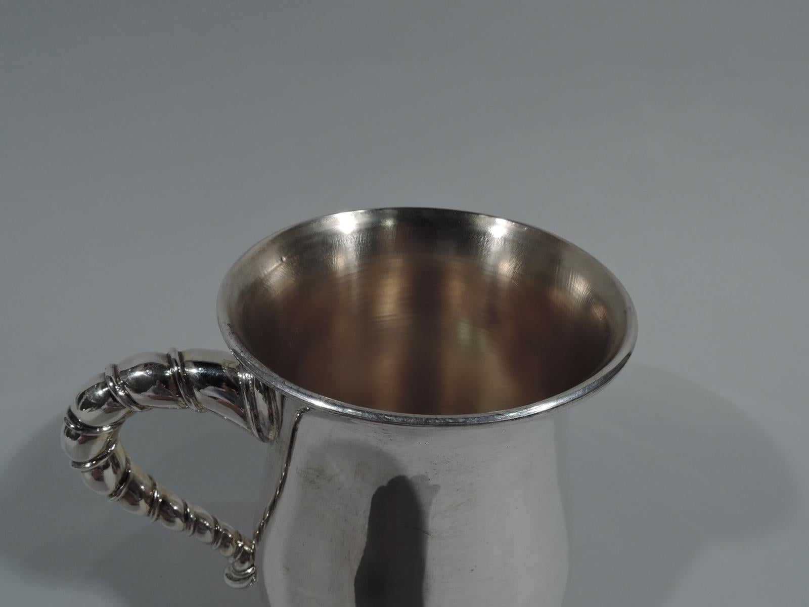 Buccellati Modern Classical Sterling Silver Mug in Torchon Pattern In Excellent Condition In New York, NY