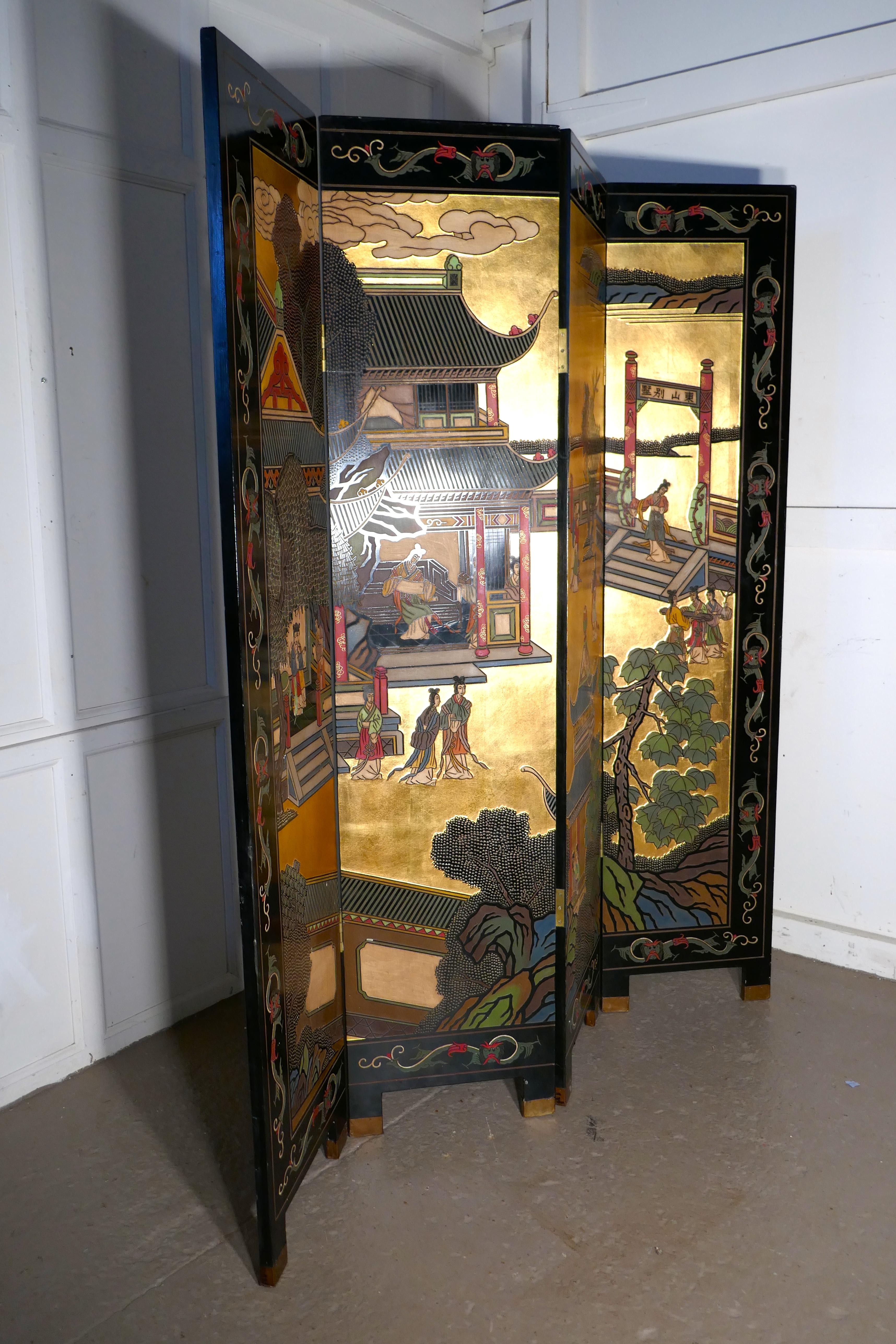 Large Heavy Decorated Japanese Lacquer Room Divider Screen In Good Condition In Chillerton, Isle of Wight