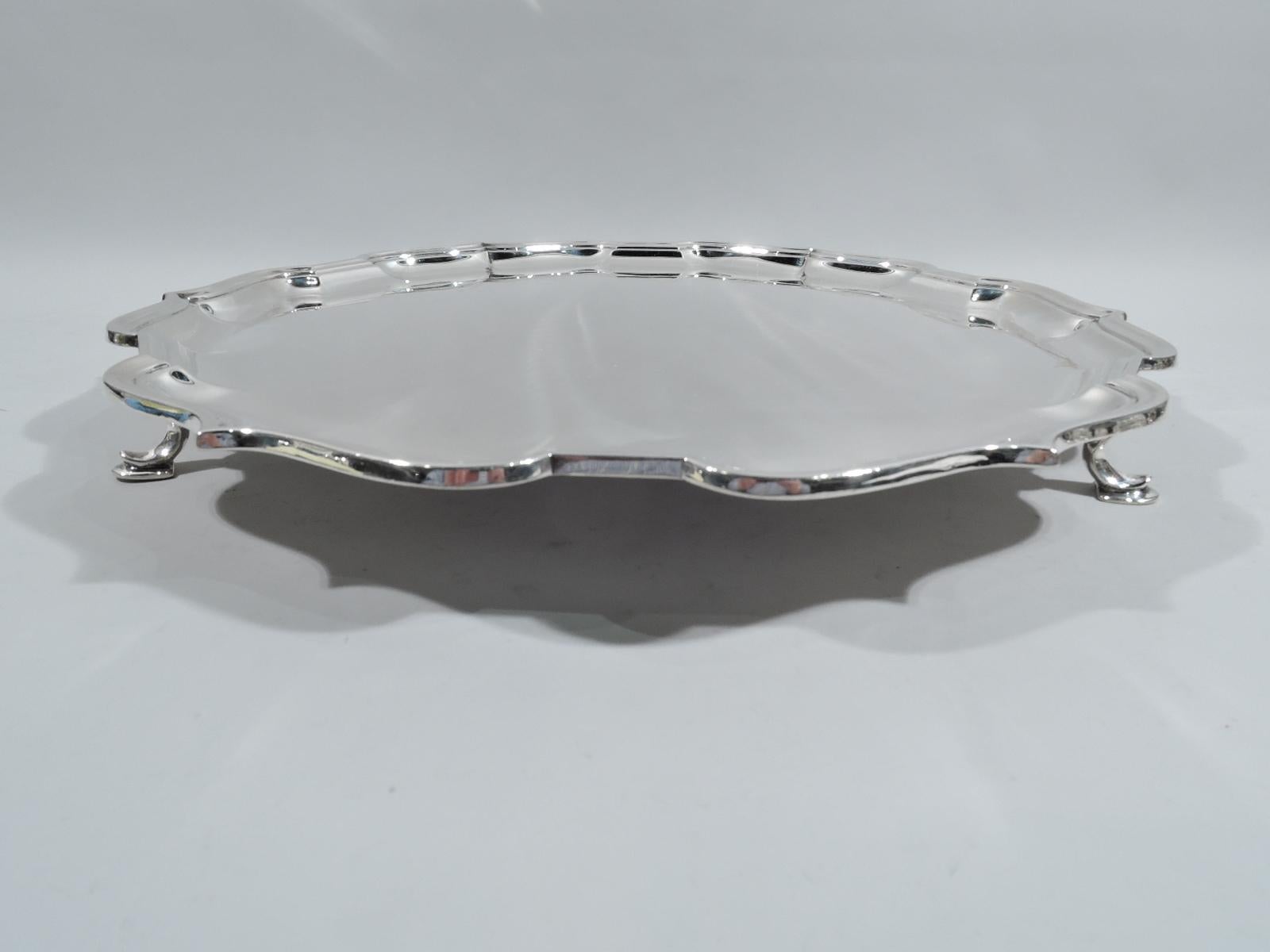 Large & Heavy English Georgian-Style Sterling Silver Salver Tray In Excellent Condition For Sale In New York, NY