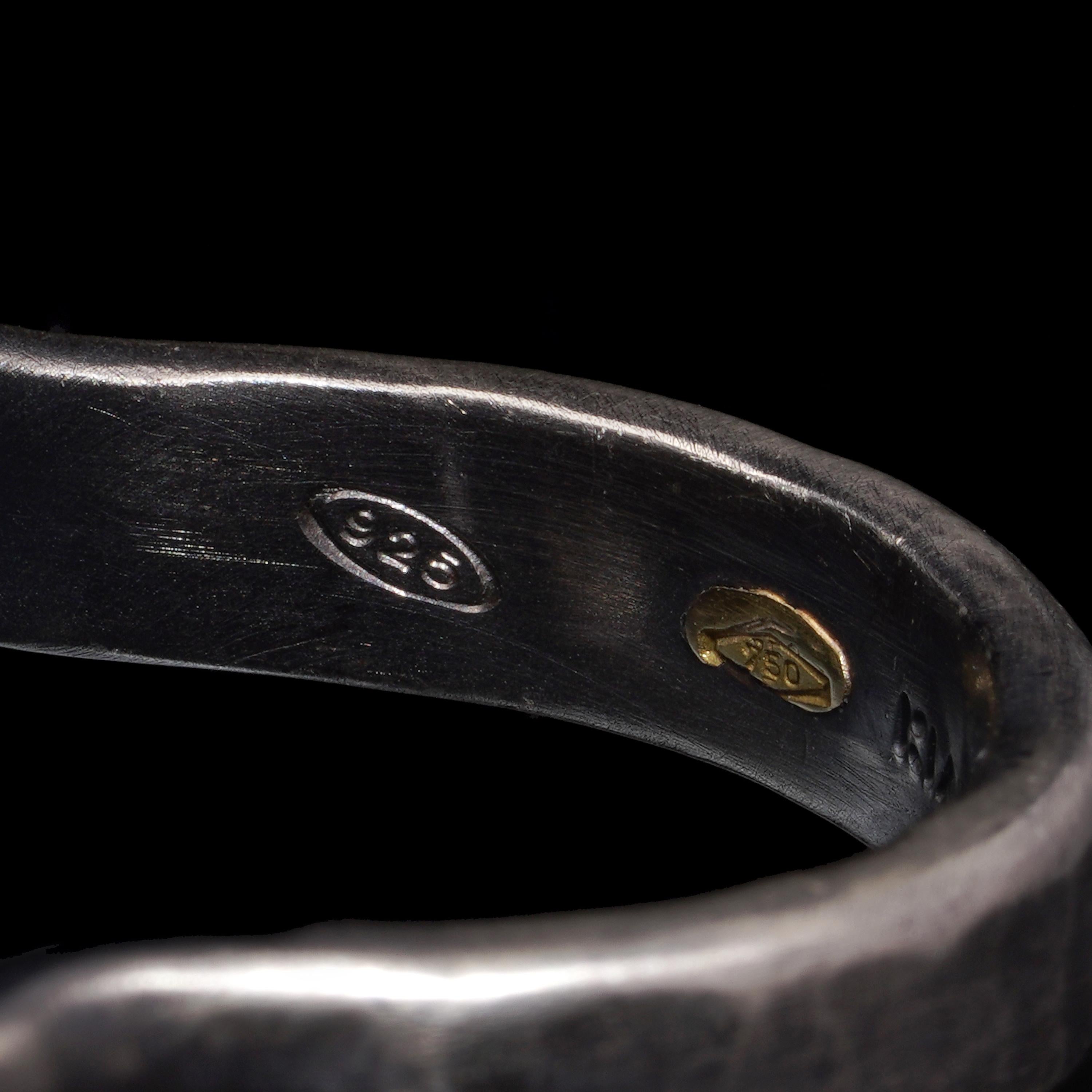 Grande bague en argent lourd avec pièce ancienne en vente 3