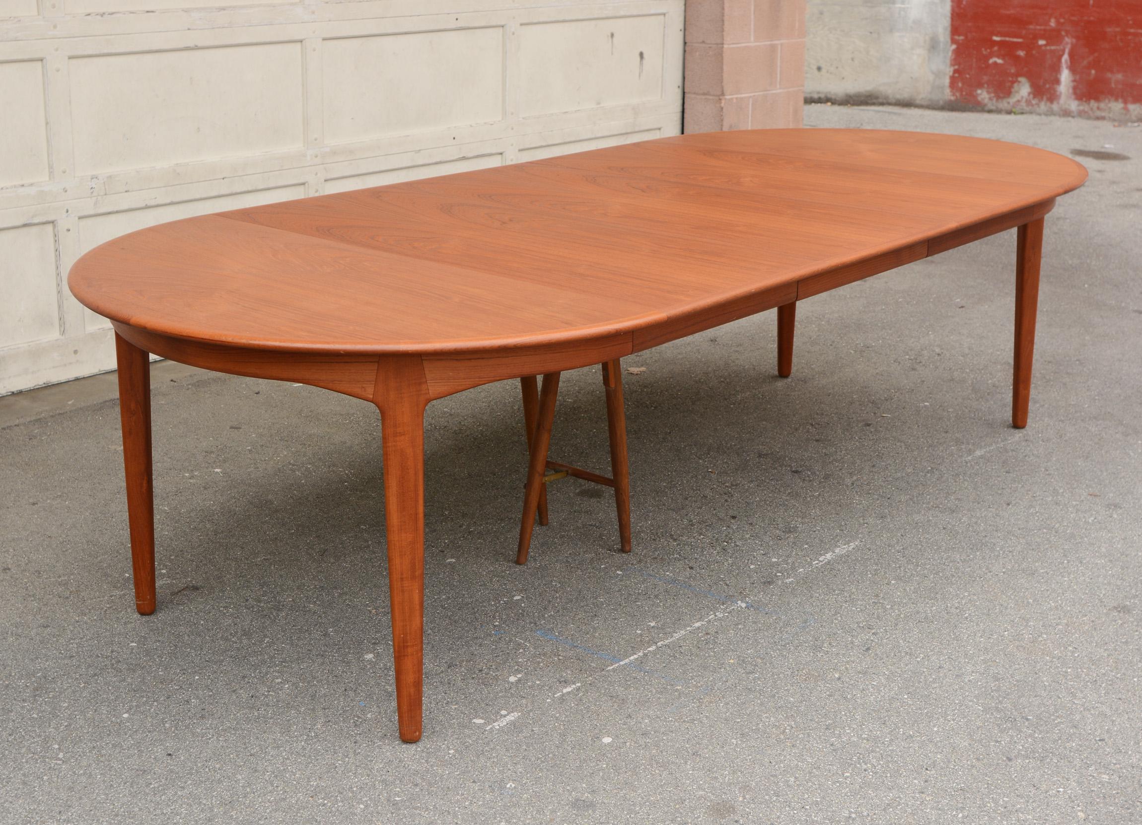 Large Henning Kjaernulf Model 62 Teak Dining Table with Four Leaves 2