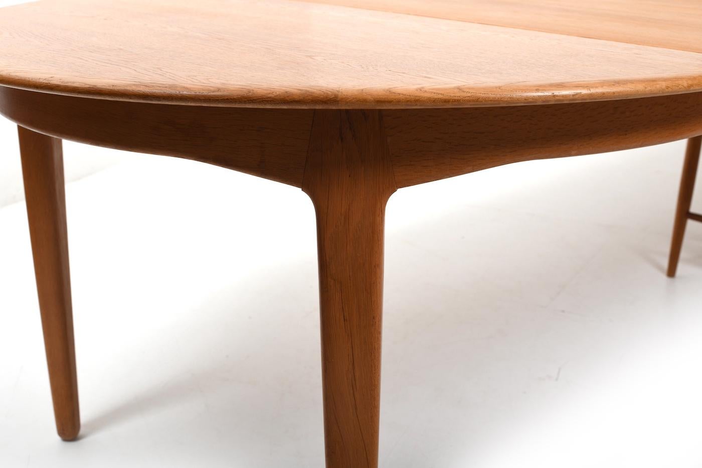 Large Henning Kjaernulf Oak Dining Table 1960s 5