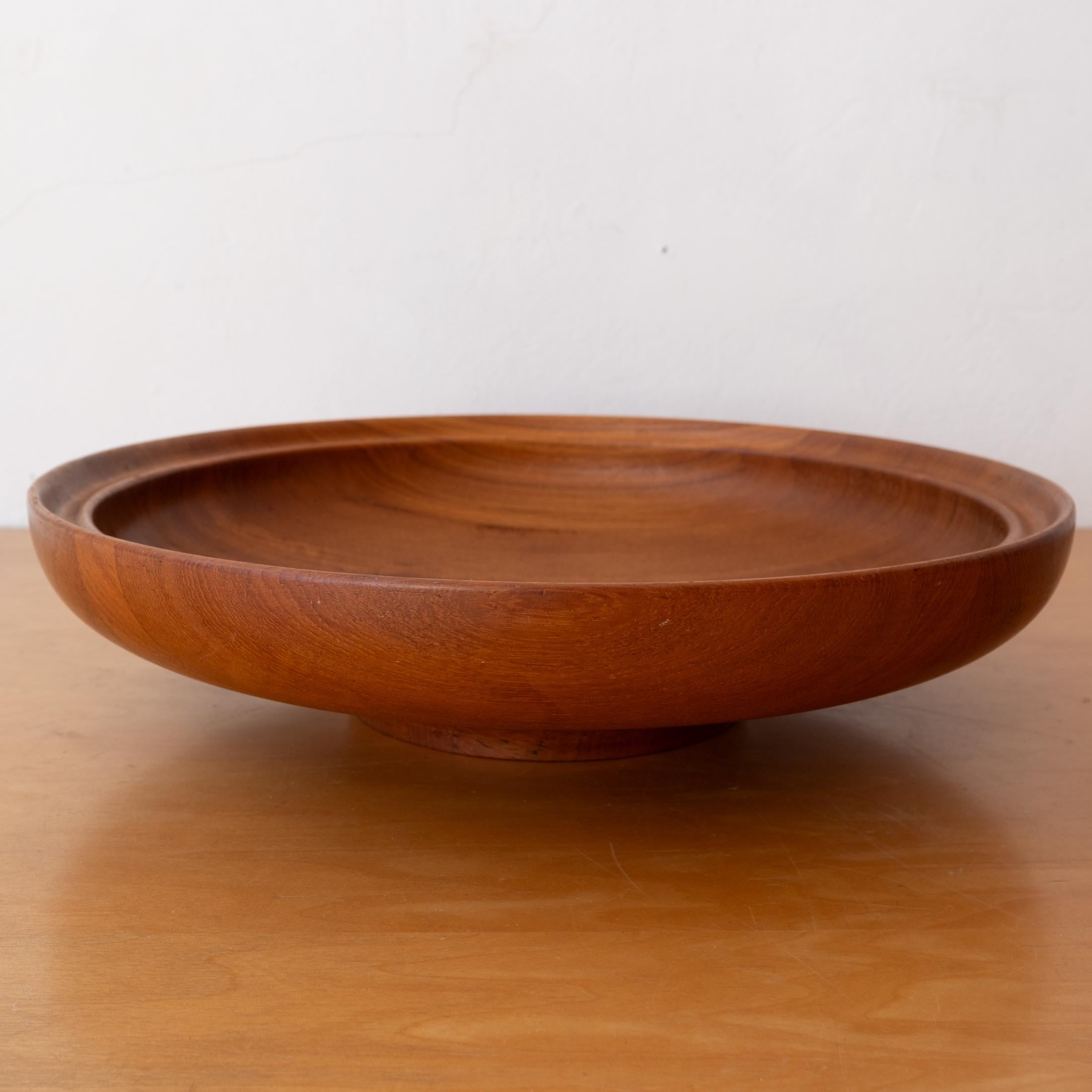 Danois Grand bol en teck Henning Koppel pour Georg Jensen, années 1950 en vente