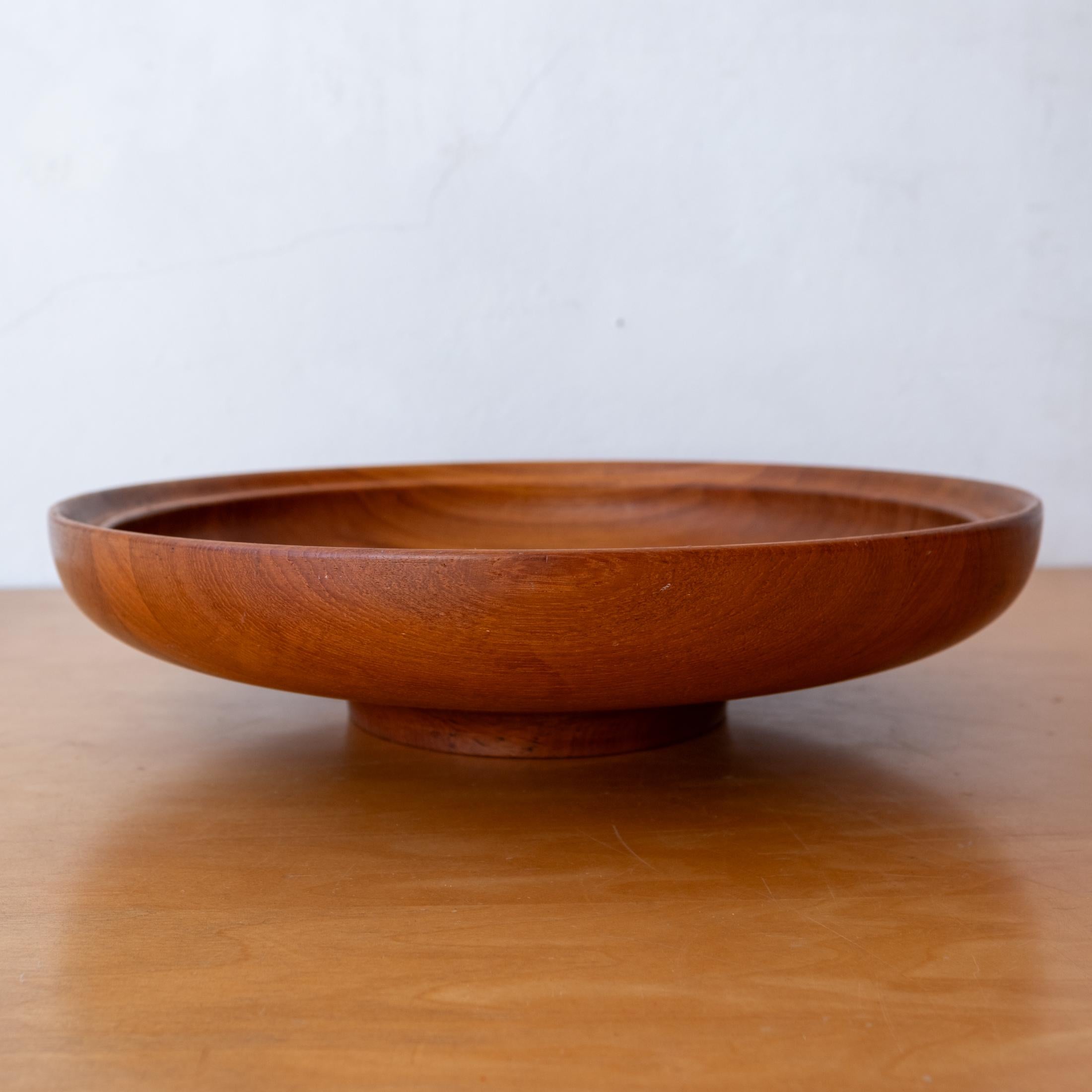 Milieu du XXe siècle Grand bol en teck Henning Koppel pour Georg Jensen, années 1950 en vente