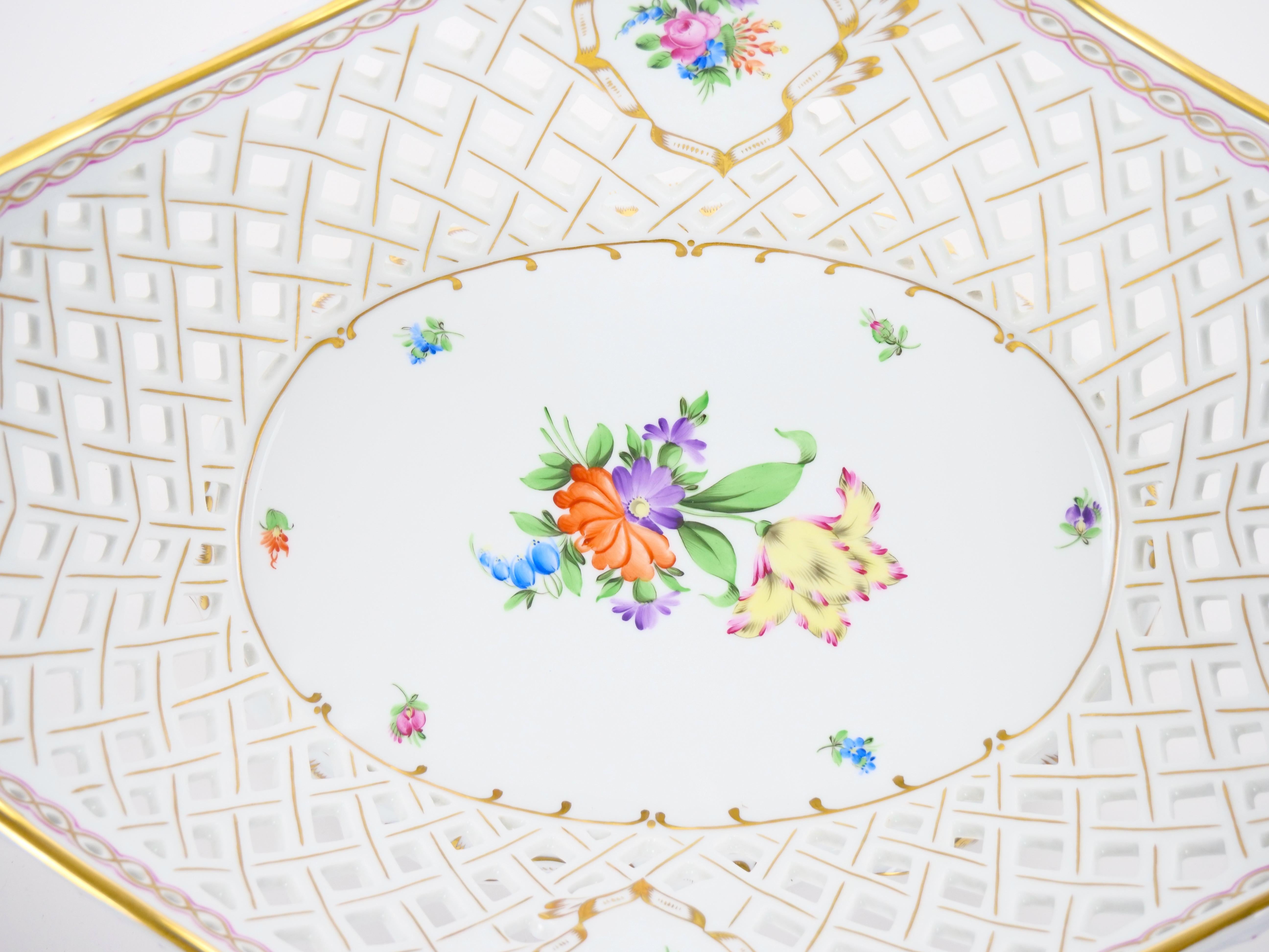 Large Herend Hungarian Porcelain Reticulated Centerpiece Floral Motif Accents For Sale 5