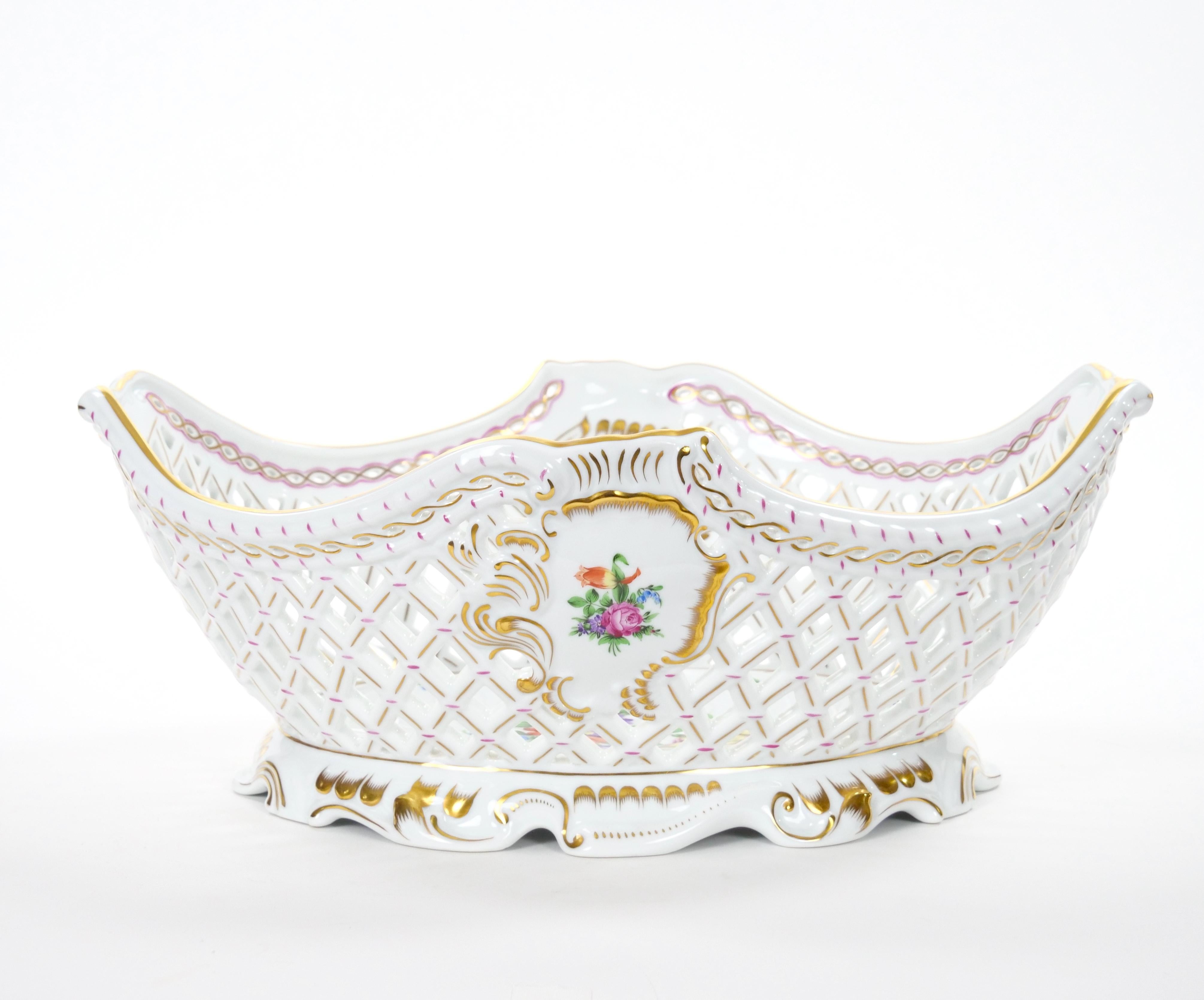 20th Century Large Herend Hungarian Porcelain Reticulated Centerpiece Floral Motif Accents For Sale