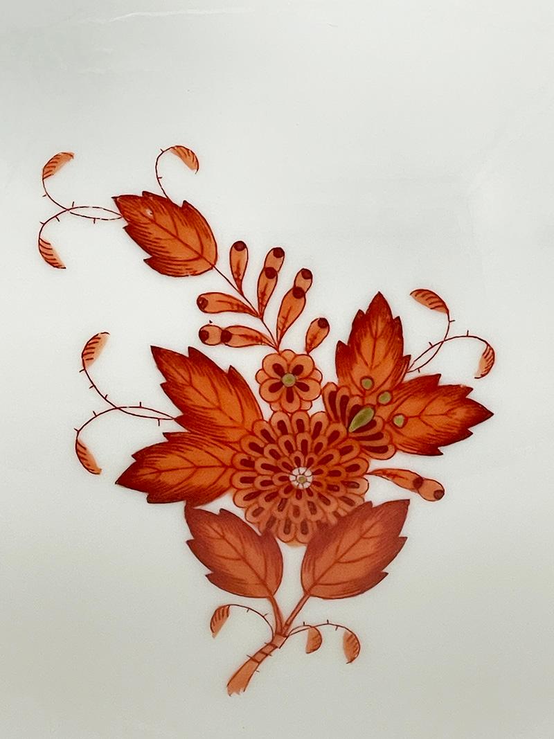 Große Herend Hungary-Porzellanvase „Chinesischer Blumenstrauß Apponyi Rost“  im Zustand „Gut“ im Angebot in Delft, NL