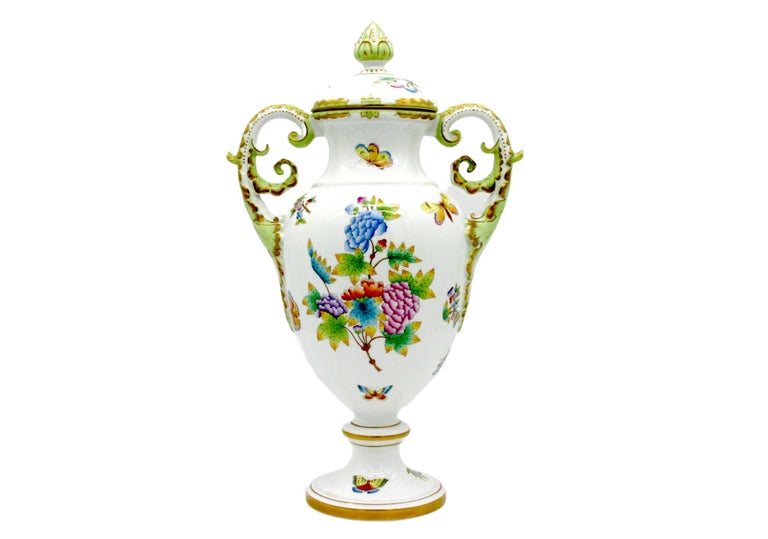 Large Herend Porcelain Decorative Vase / Urn For Sale at 1stDibs