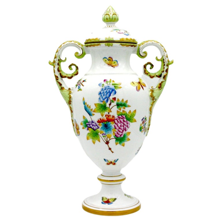 Large Herend Porcelain Decorative Vase / Urn For Sale at 1stDibs